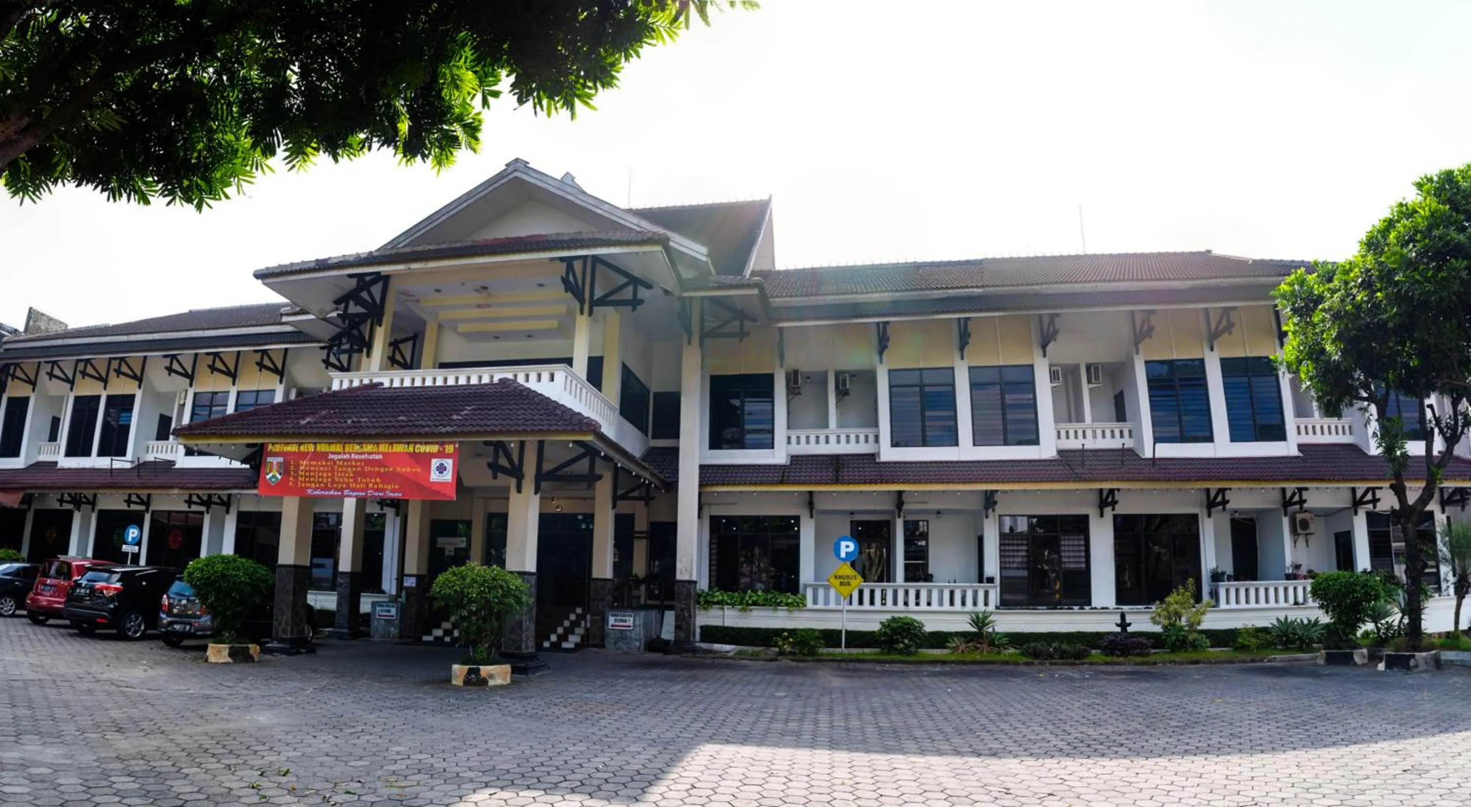 Property building in Hotel Wisata