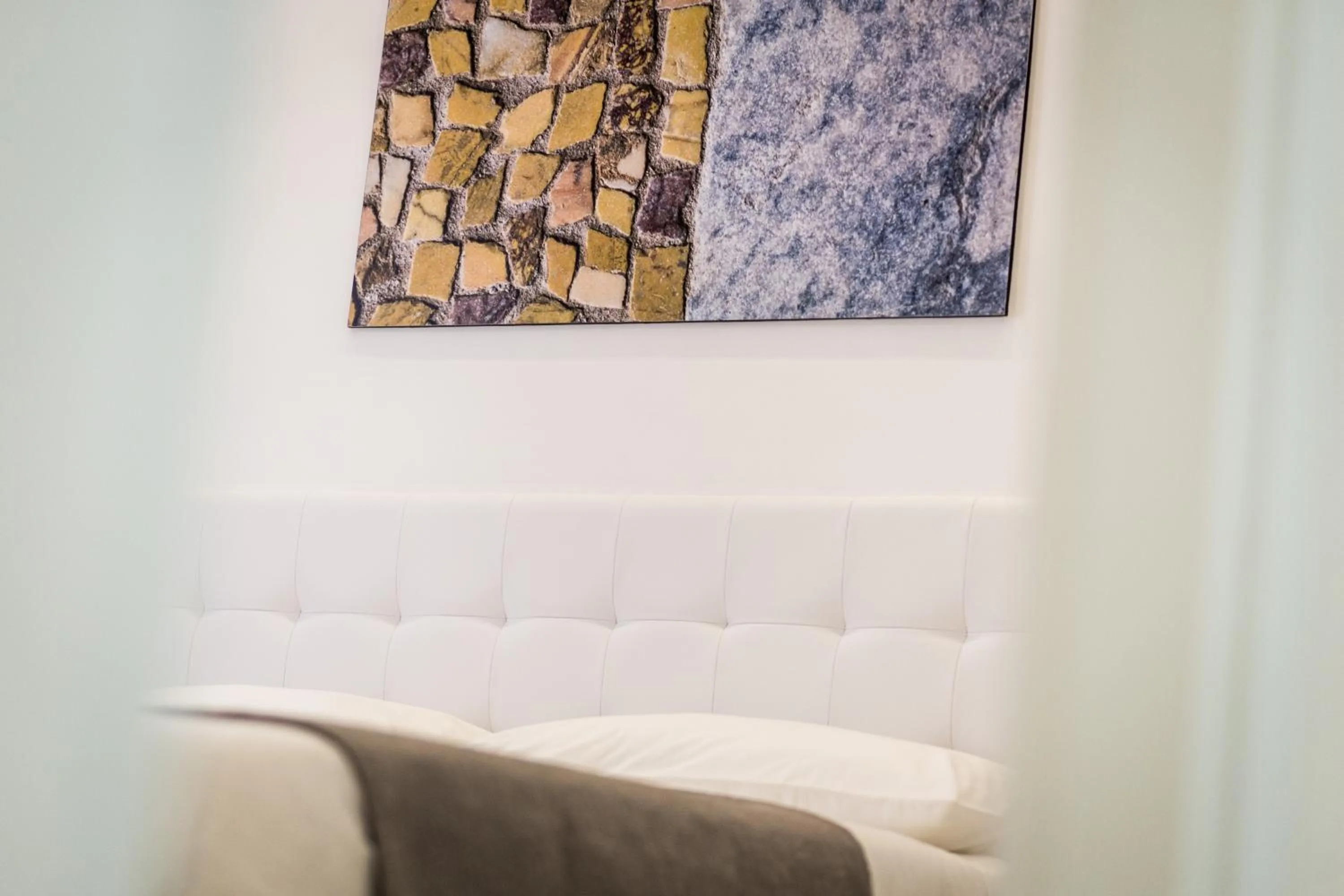 Decorative detail, Bed in Vinci House