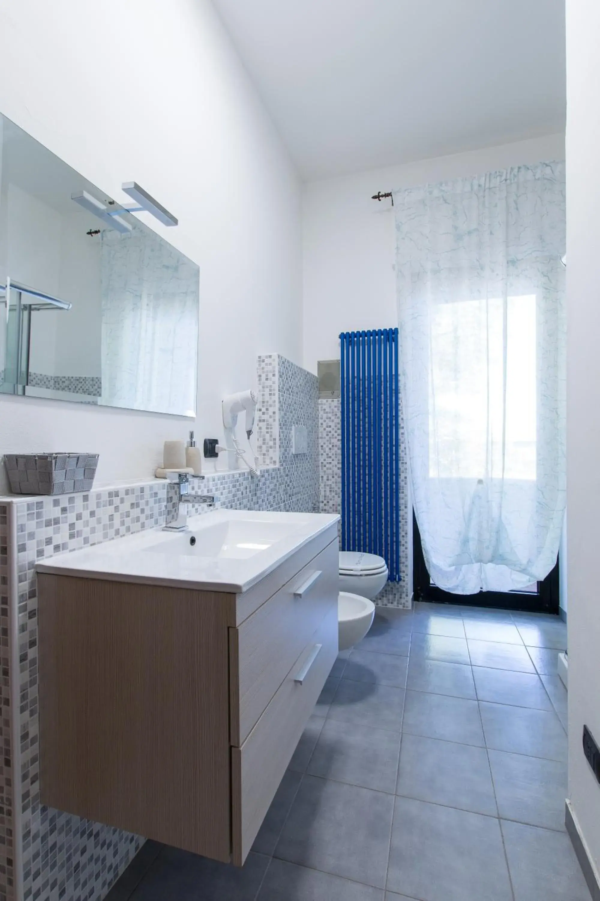 Double or Twin Room with Private Bathroom in Villa Boninsegna - Wine Enoteca Verdi - Double or Twin Room with Private Bathroom in Villa Boninsegna - Wine Enoteca Verdi -