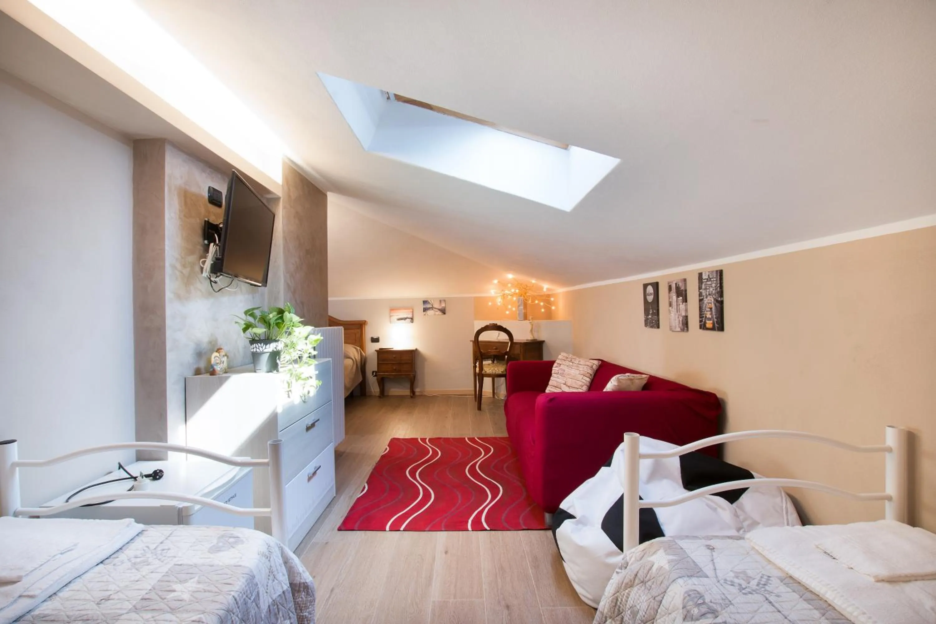 Photo of the whole room, Bed in Villa Boninsegna - Wine Enoteca Verdi -