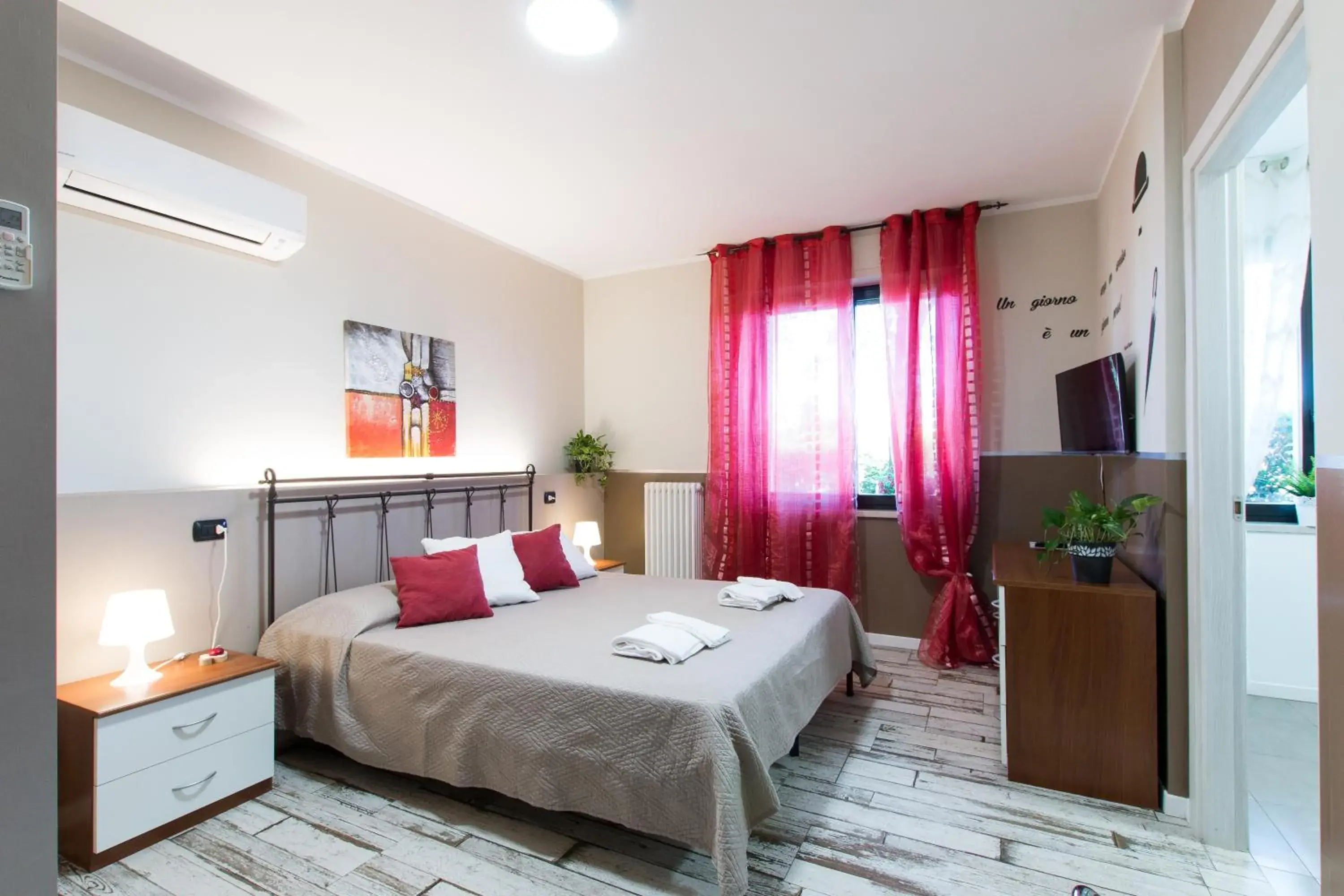 Deluxe Triple Room in Villa Boninsegna - Wine Enoteca Verdi - Deluxe Triple Room in Villa Boninsegna - Wine Enoteca Verdi -