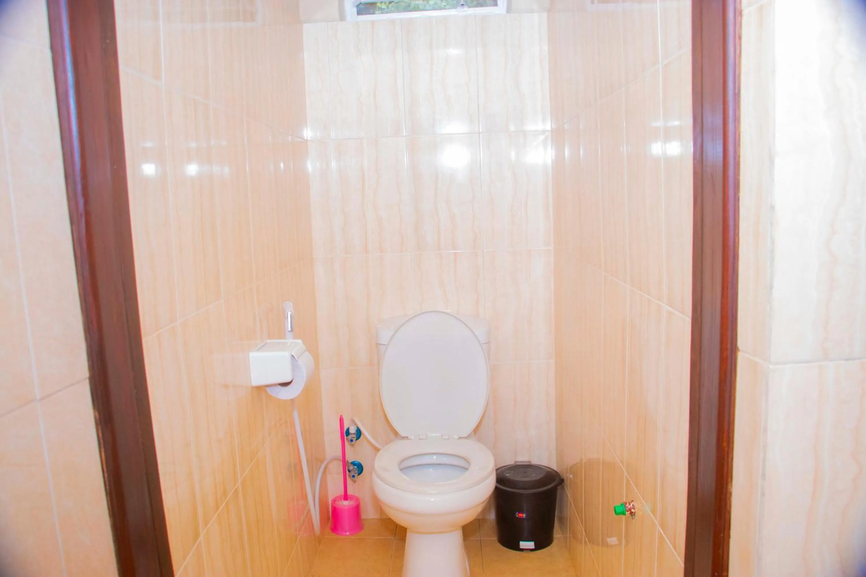 Toilet in Endasawa Tree Lodge