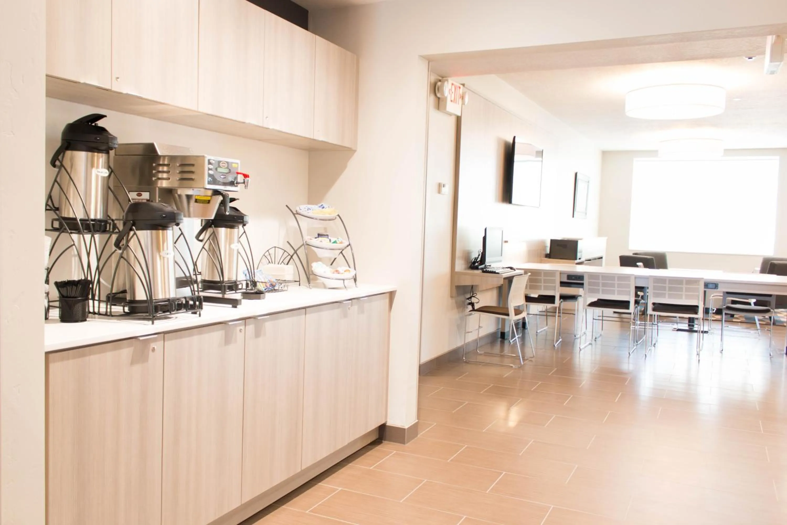 Restaurant/places to eat in Microtel Inn & Suites by Wyndham Springville