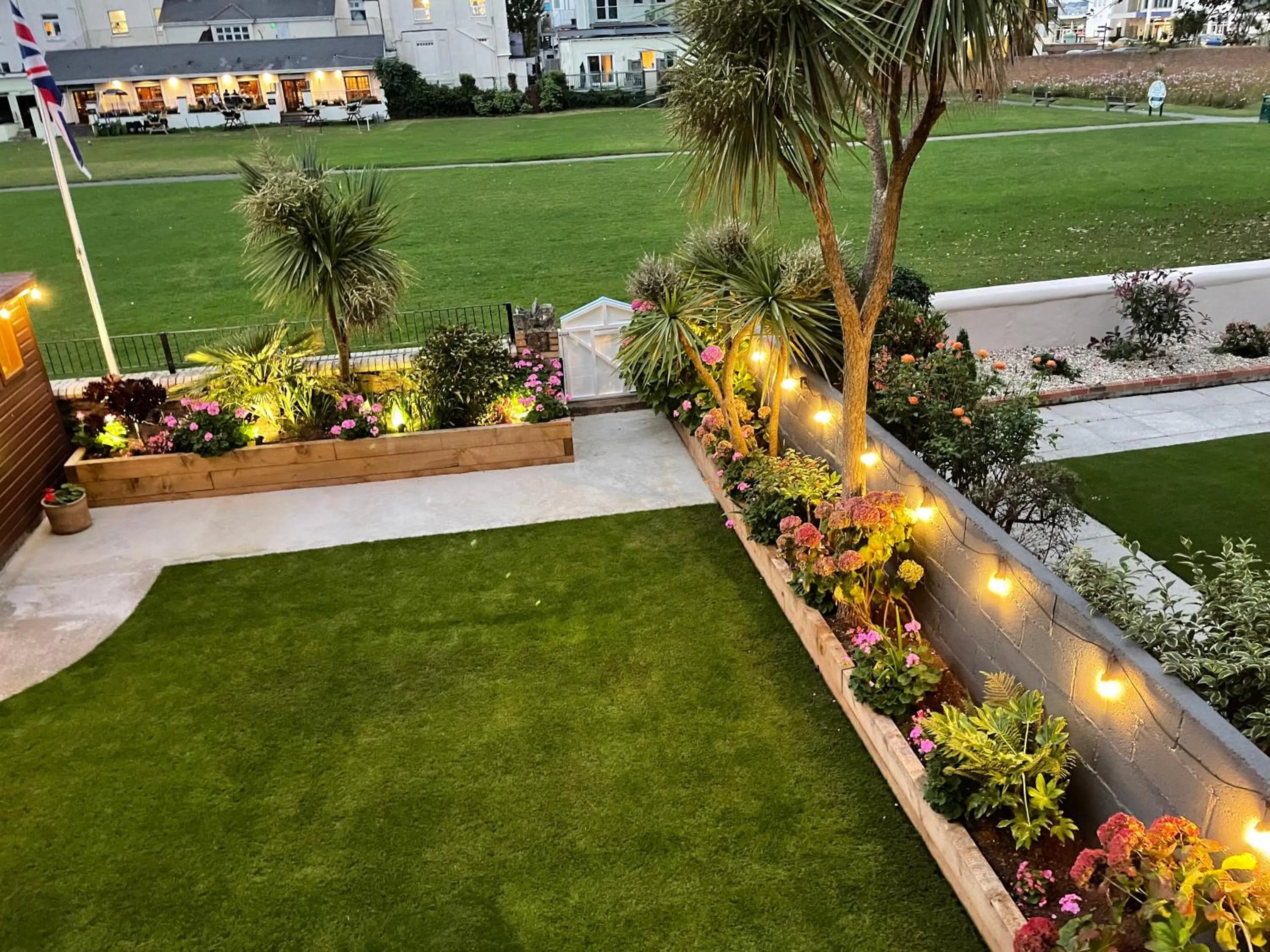 Garden in Bedford Holiday Apartments