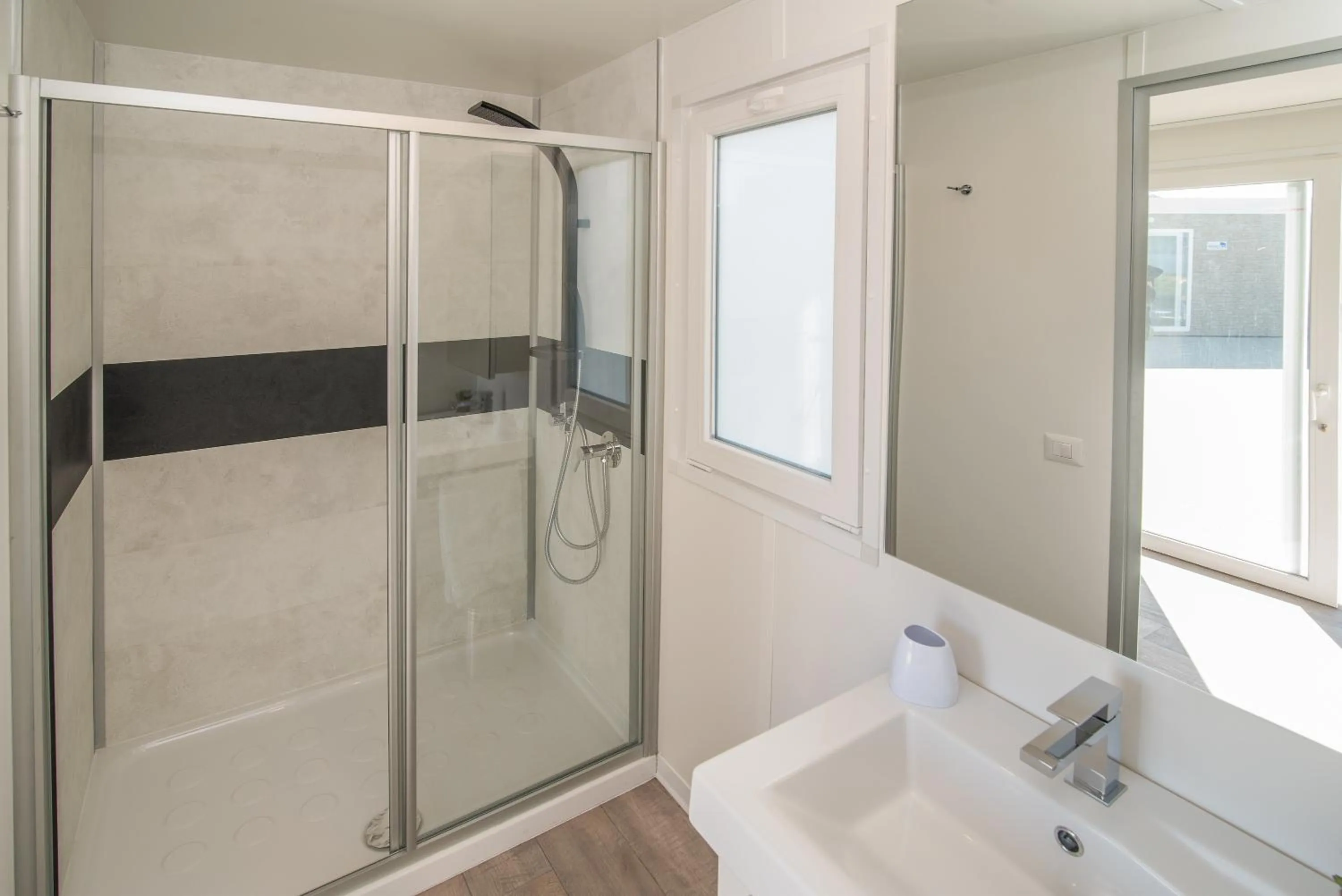 Bathroom in Mobile Homes Residence Ulika