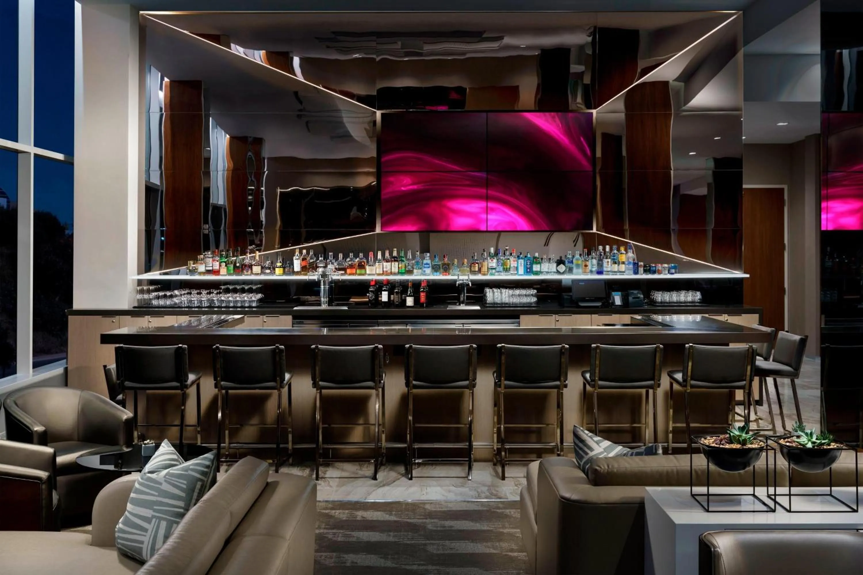 Lounge or bar in AC Hotel by Marriott San Francisco Airport/Oyster Point Waterfront