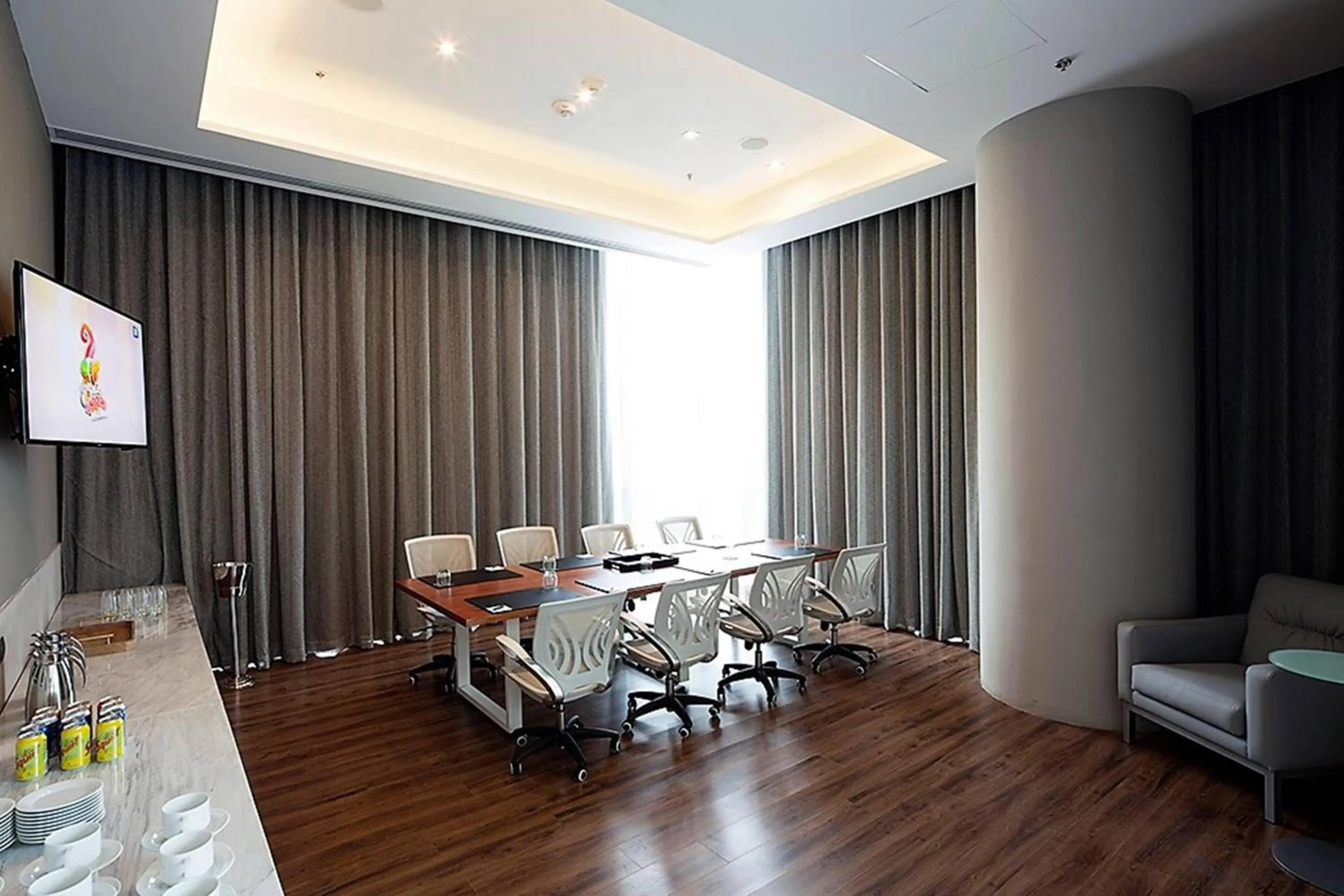 Meeting/conference room in AC Hotel by Marriott Santa Fe