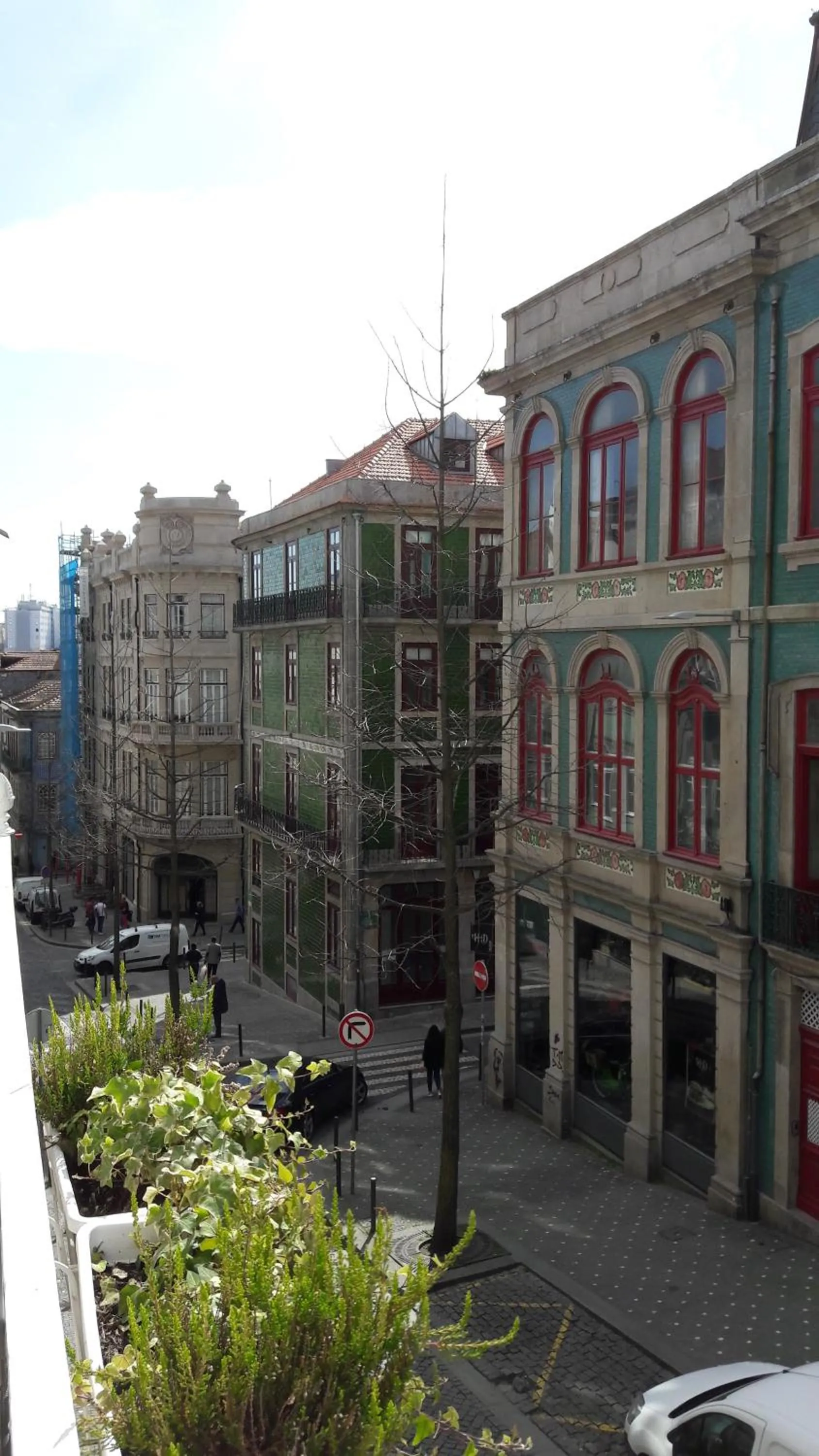 Street view in OPorto Histórico - Galerias