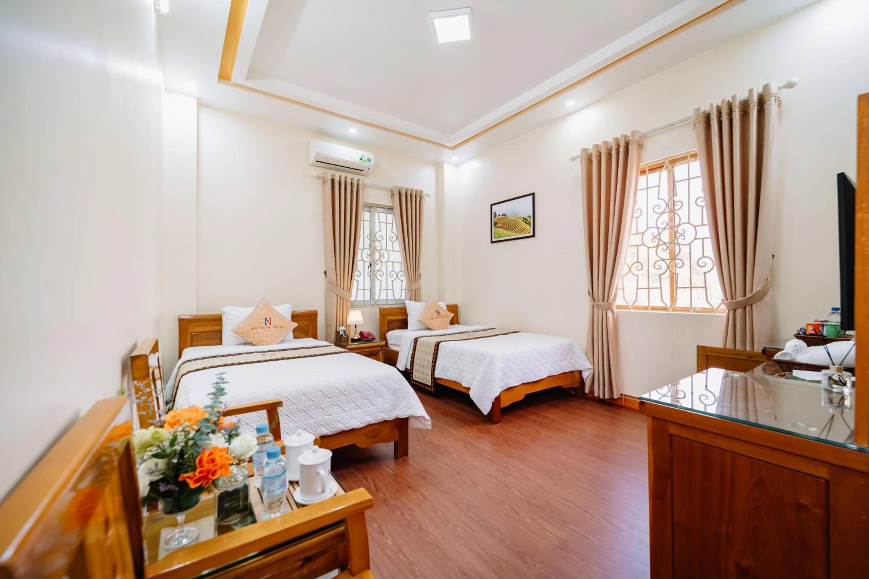 Huy Hoan Hotel