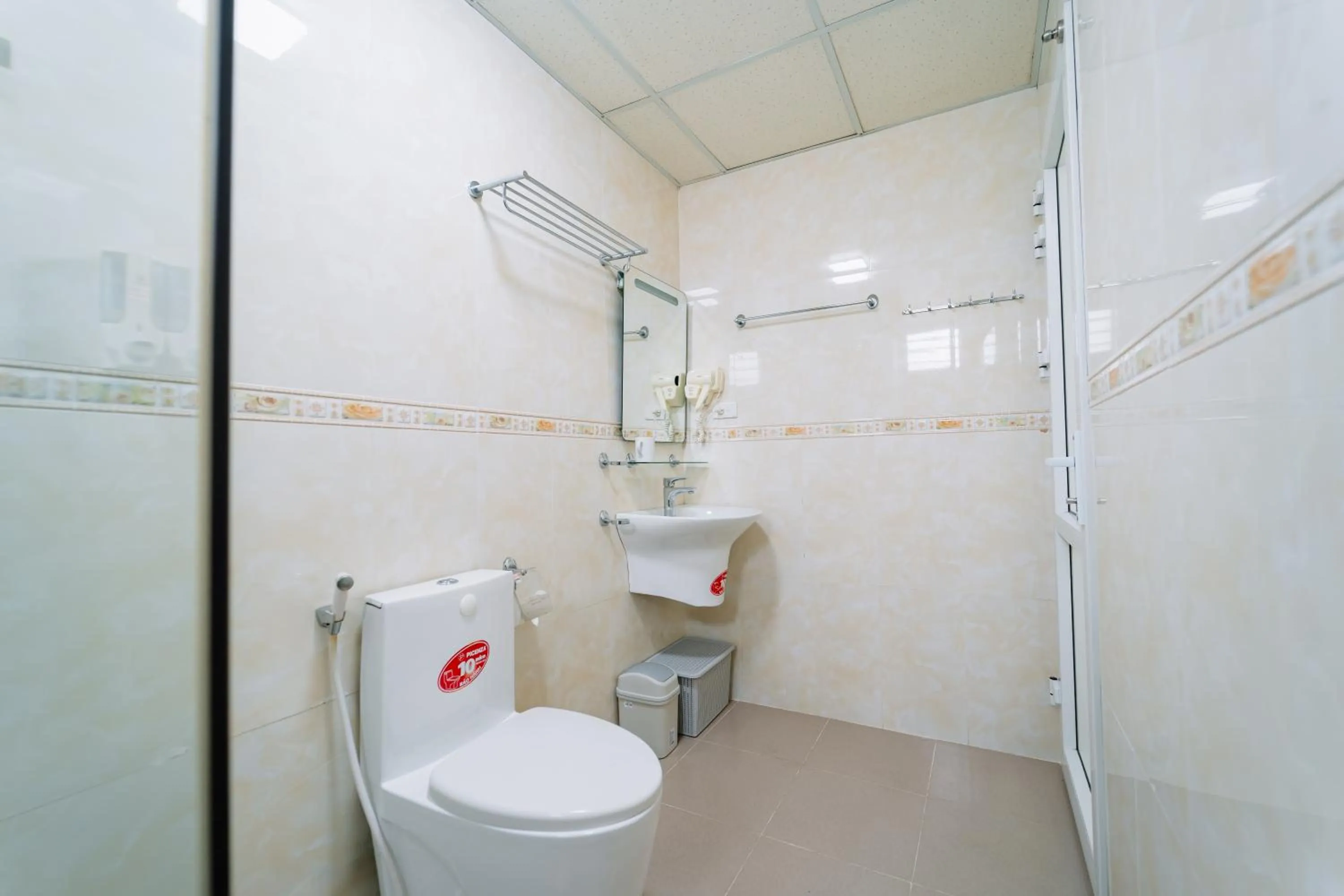 Huy Hoan Hotel