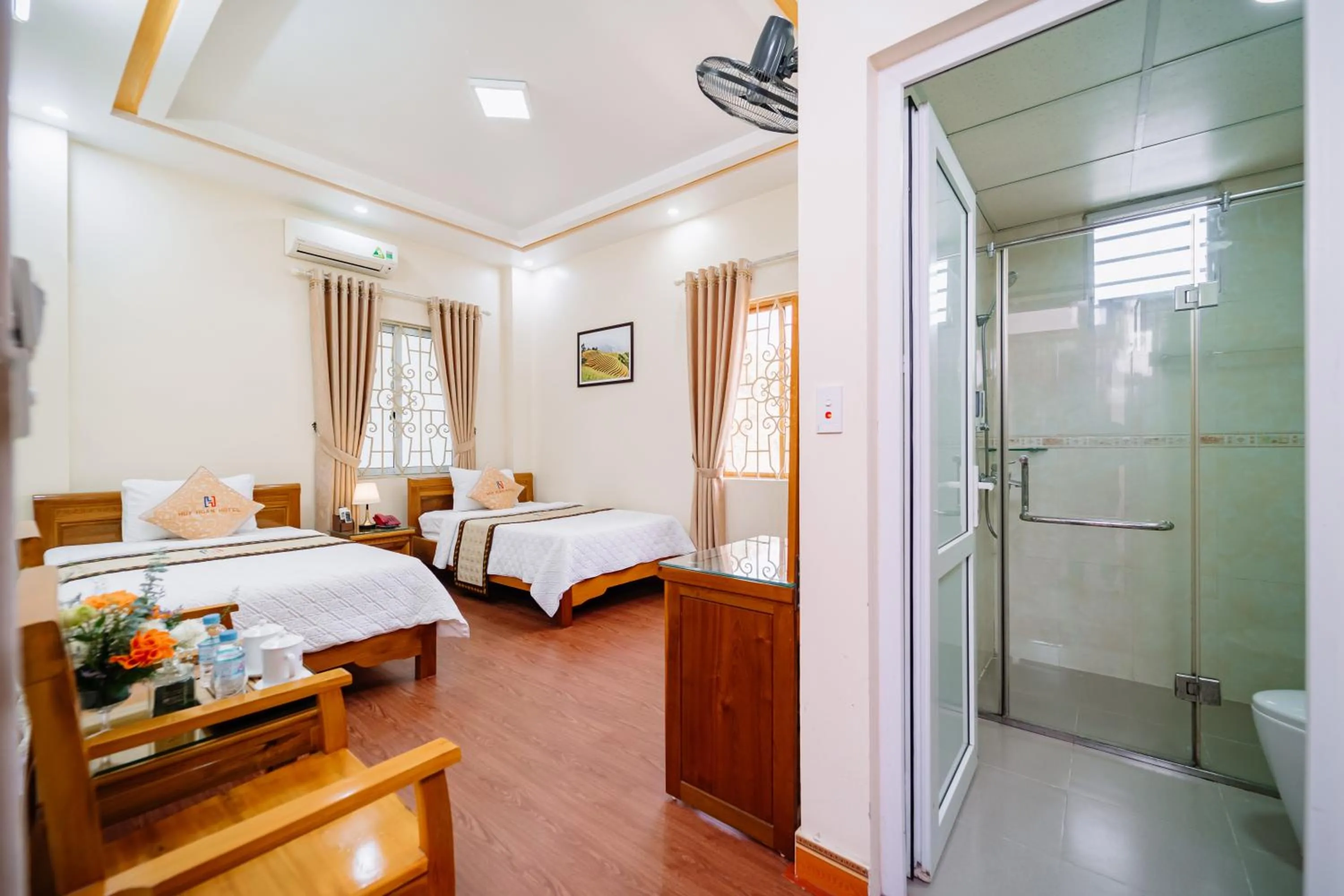 Photo of the whole room, Bed in Huy Hoan Hotel