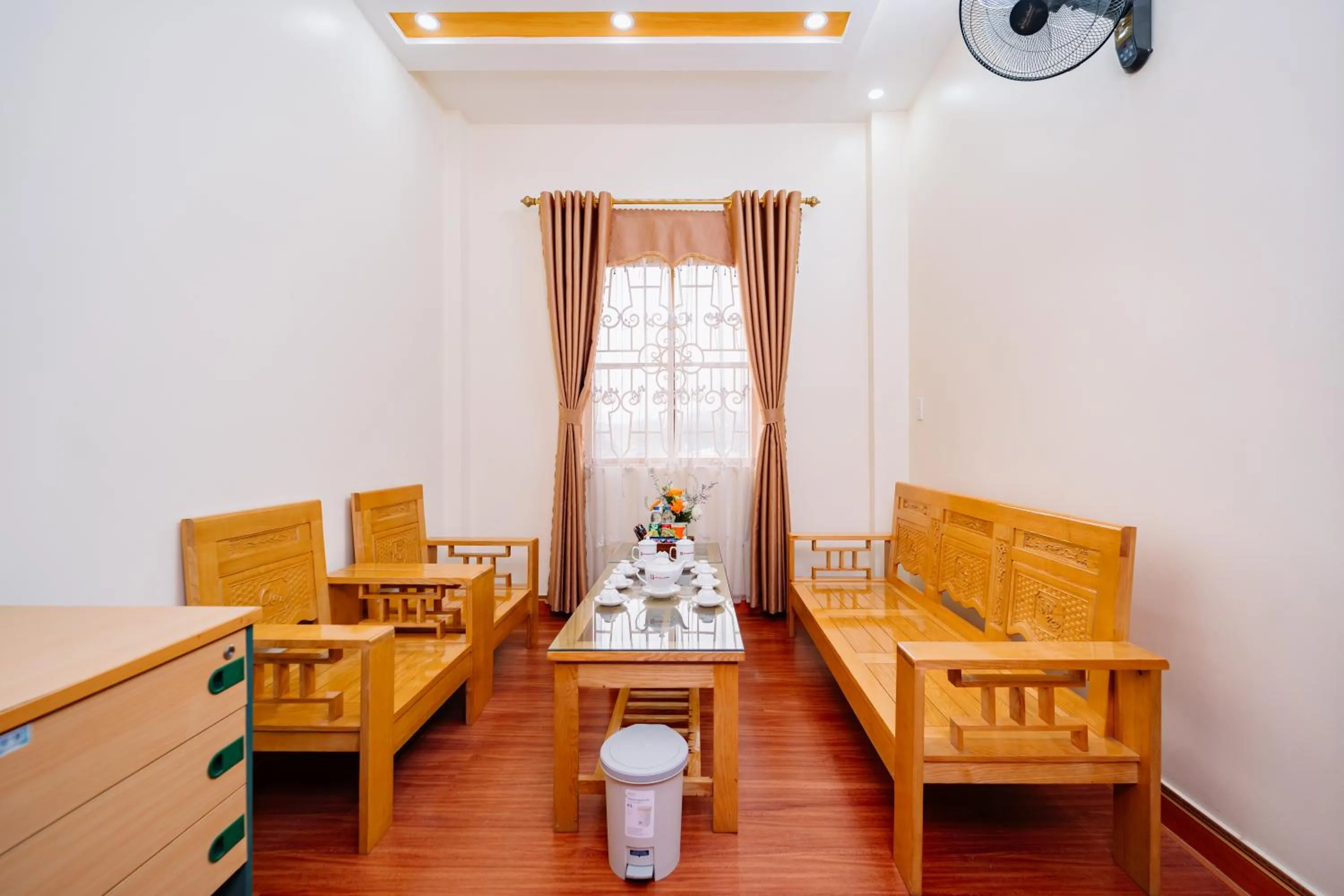 Huy Hoan Hotel