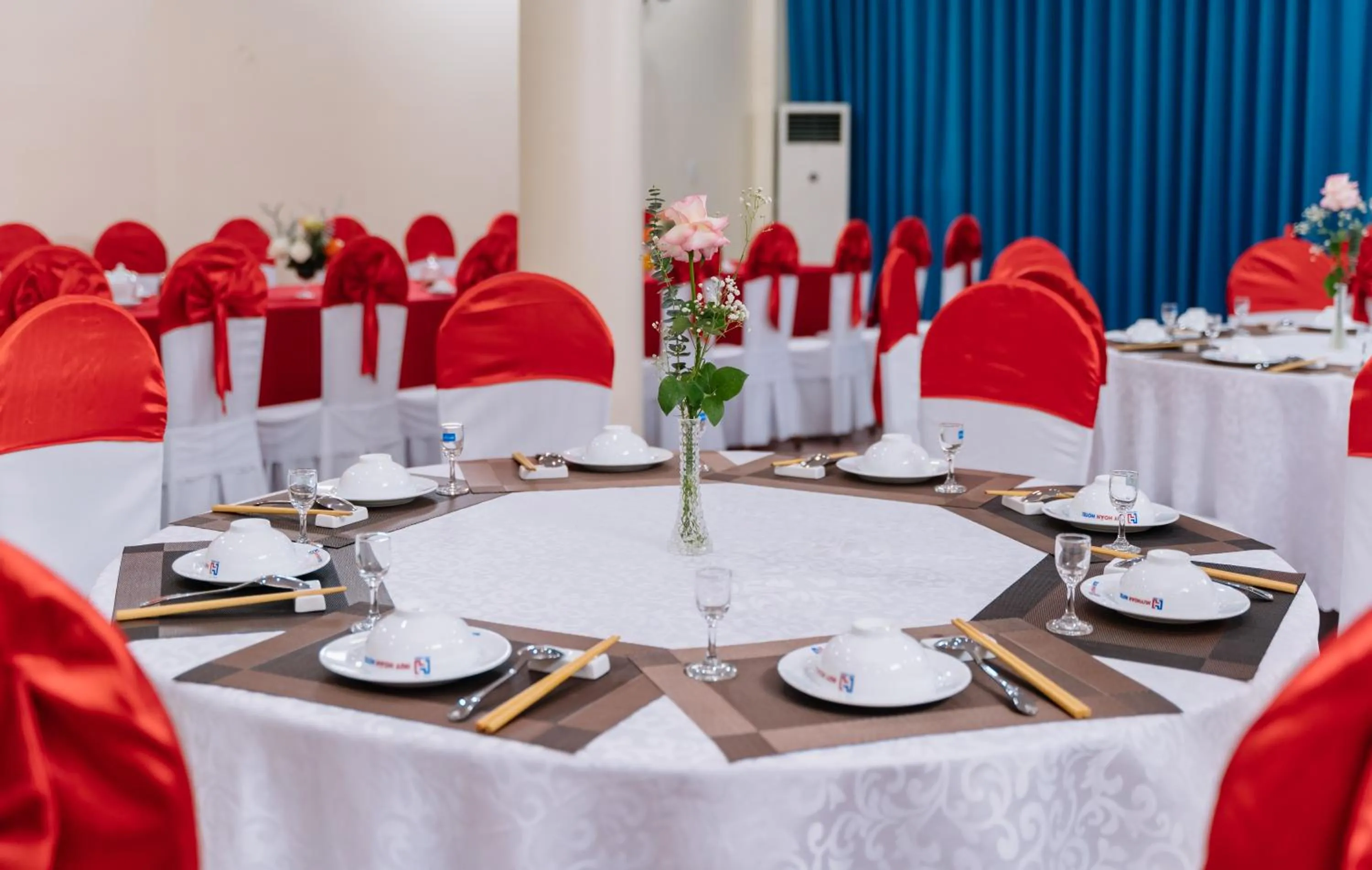 Huy Hoan Hotel