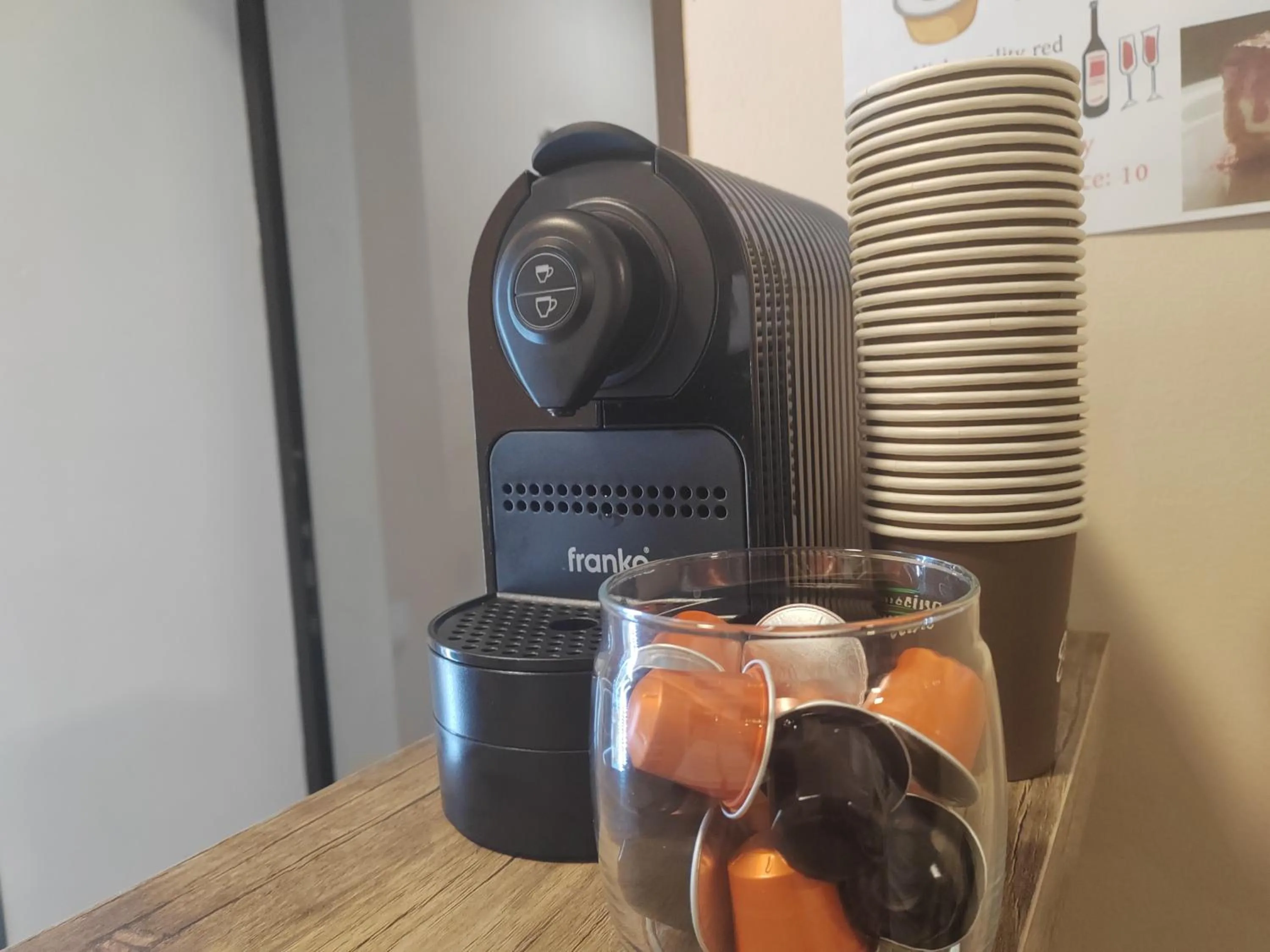 Coffee/tea facilities in Hotel Svanseti