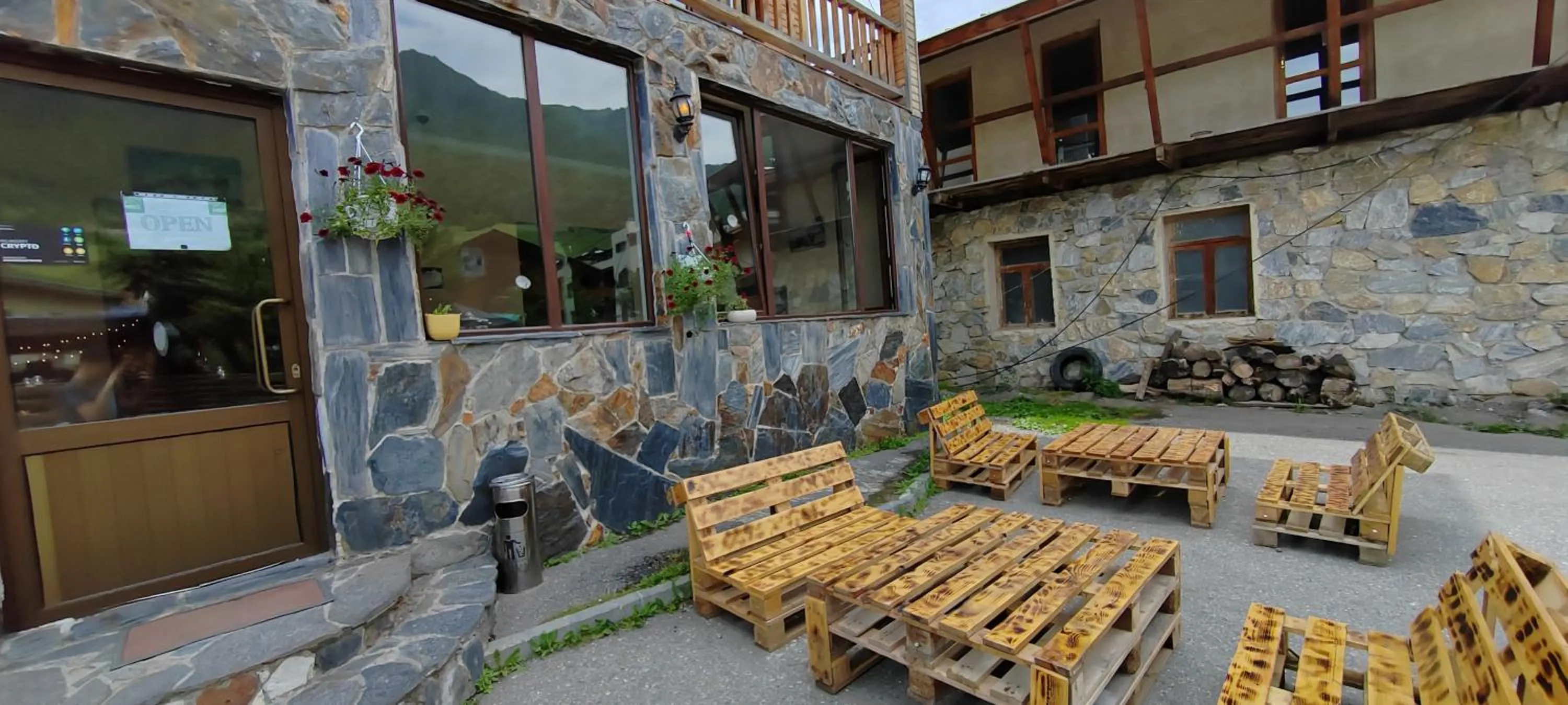Seating area in Hotel Svanseti