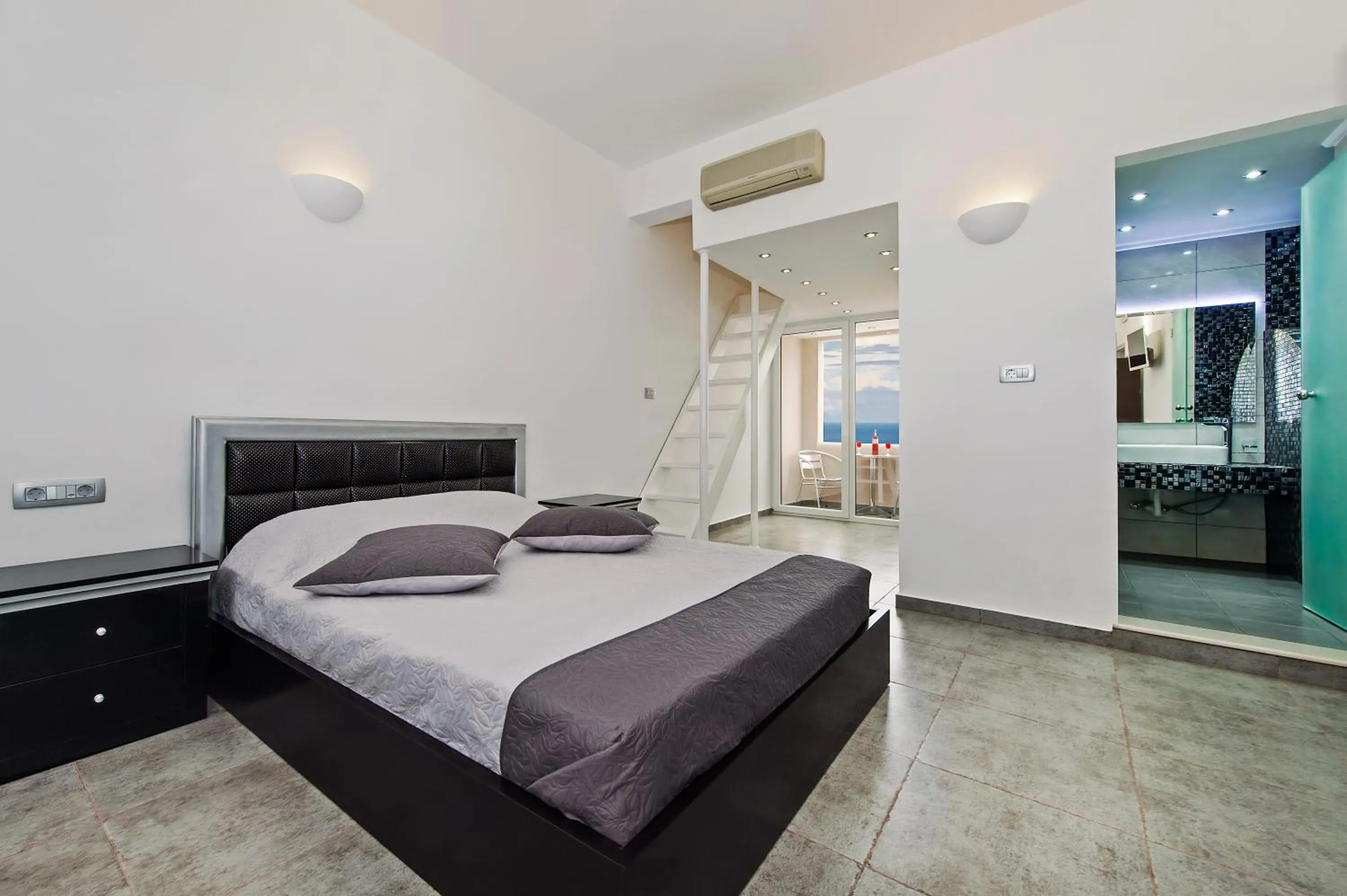 Bedroom, Bed in Gianna Suites