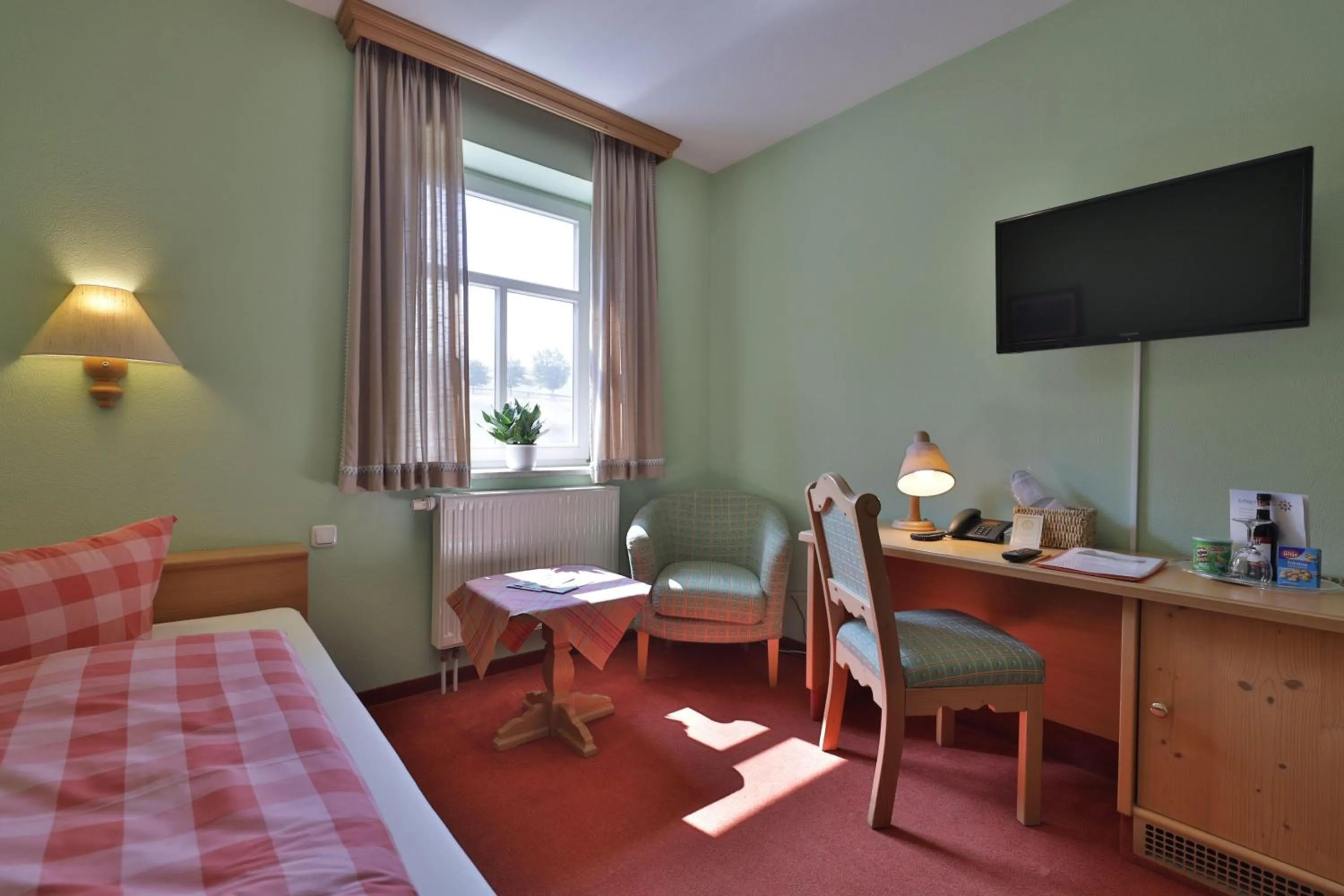 Photo of the whole room, Bed in Hotel Hammermühle