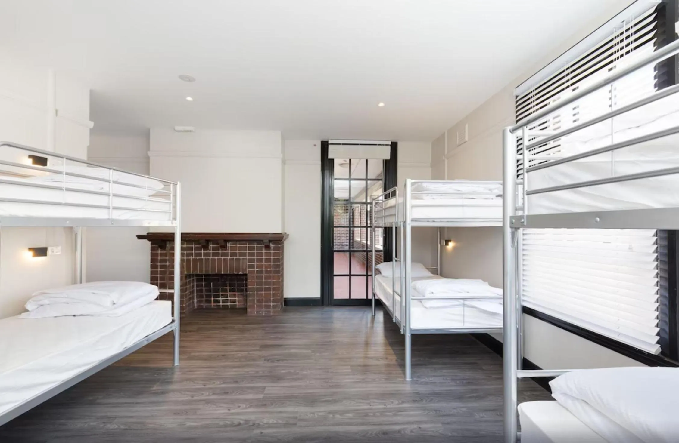 Bed in The Lansdowne Hotel