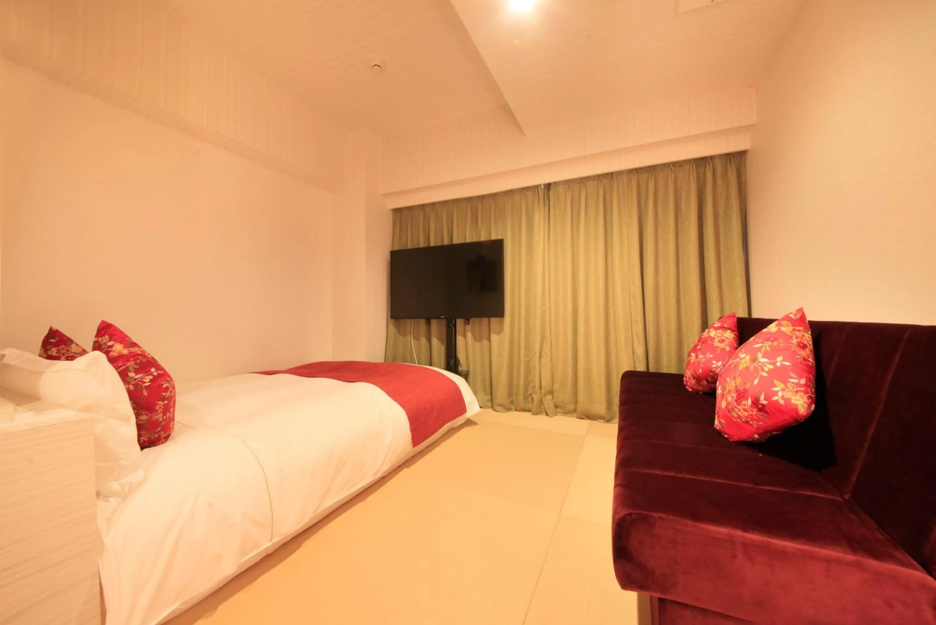 Photo of the whole room, Bed in Centurion Hotel&Spa Ueno Station