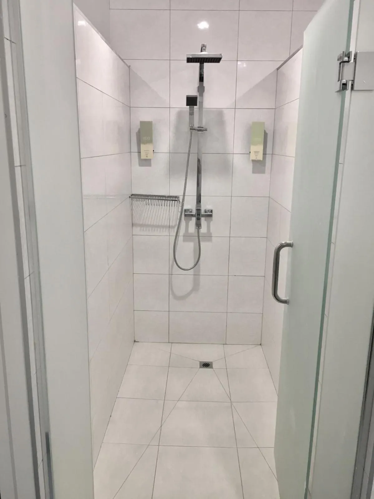 Shower in Metro Adventurer Backpackers