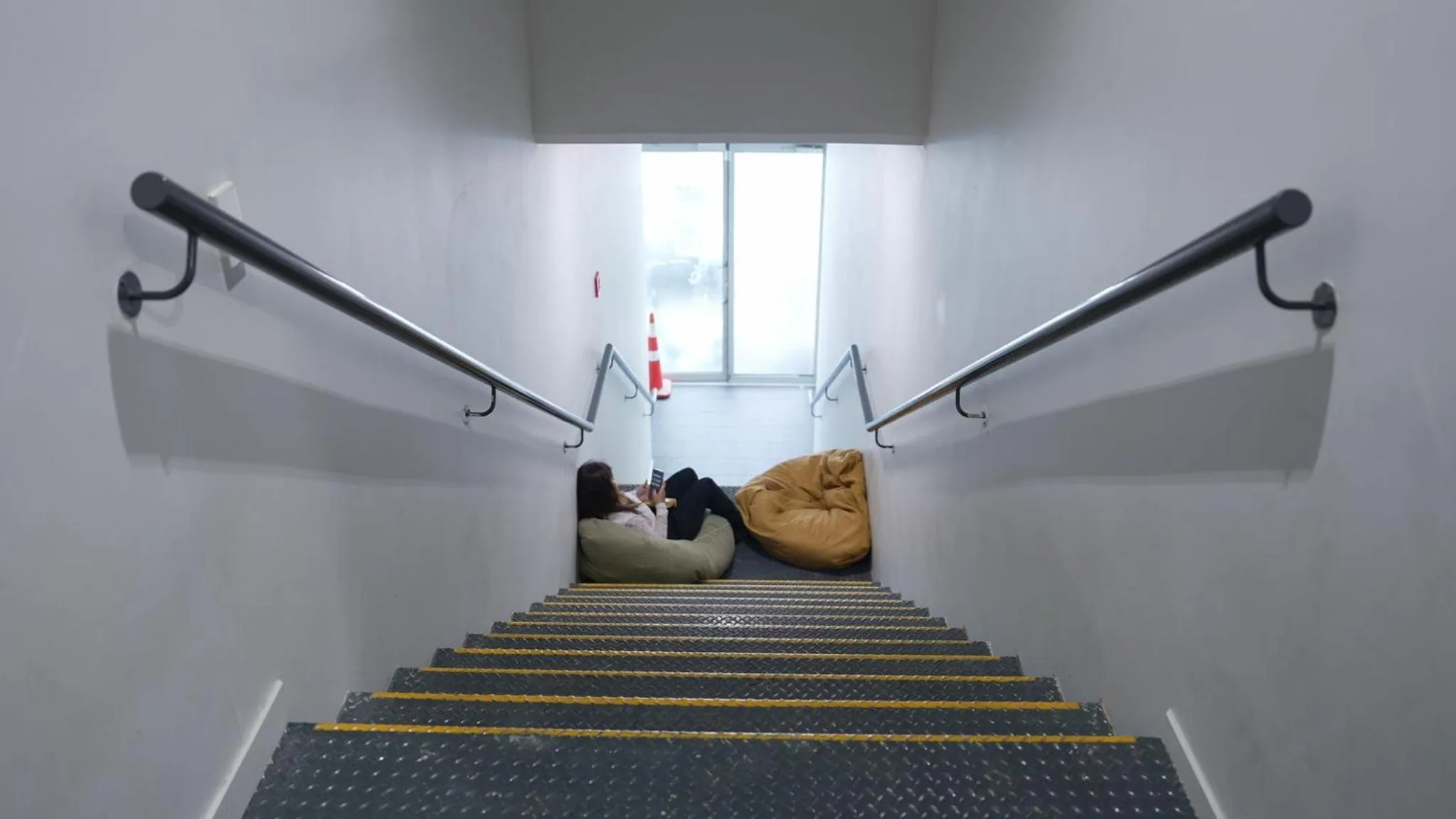 Property building in Metro Adventurer Backpackers