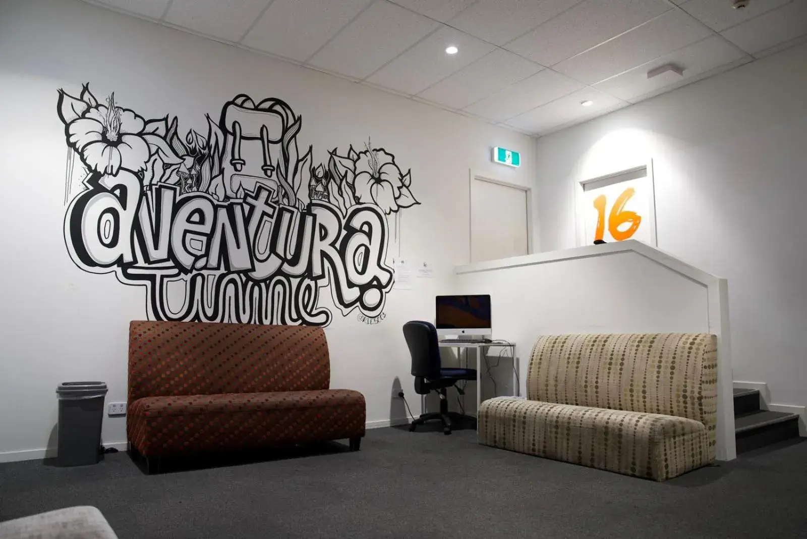 Living room in Metro Adventurer Backpackers Living room in Metro Adventurer Backpackers