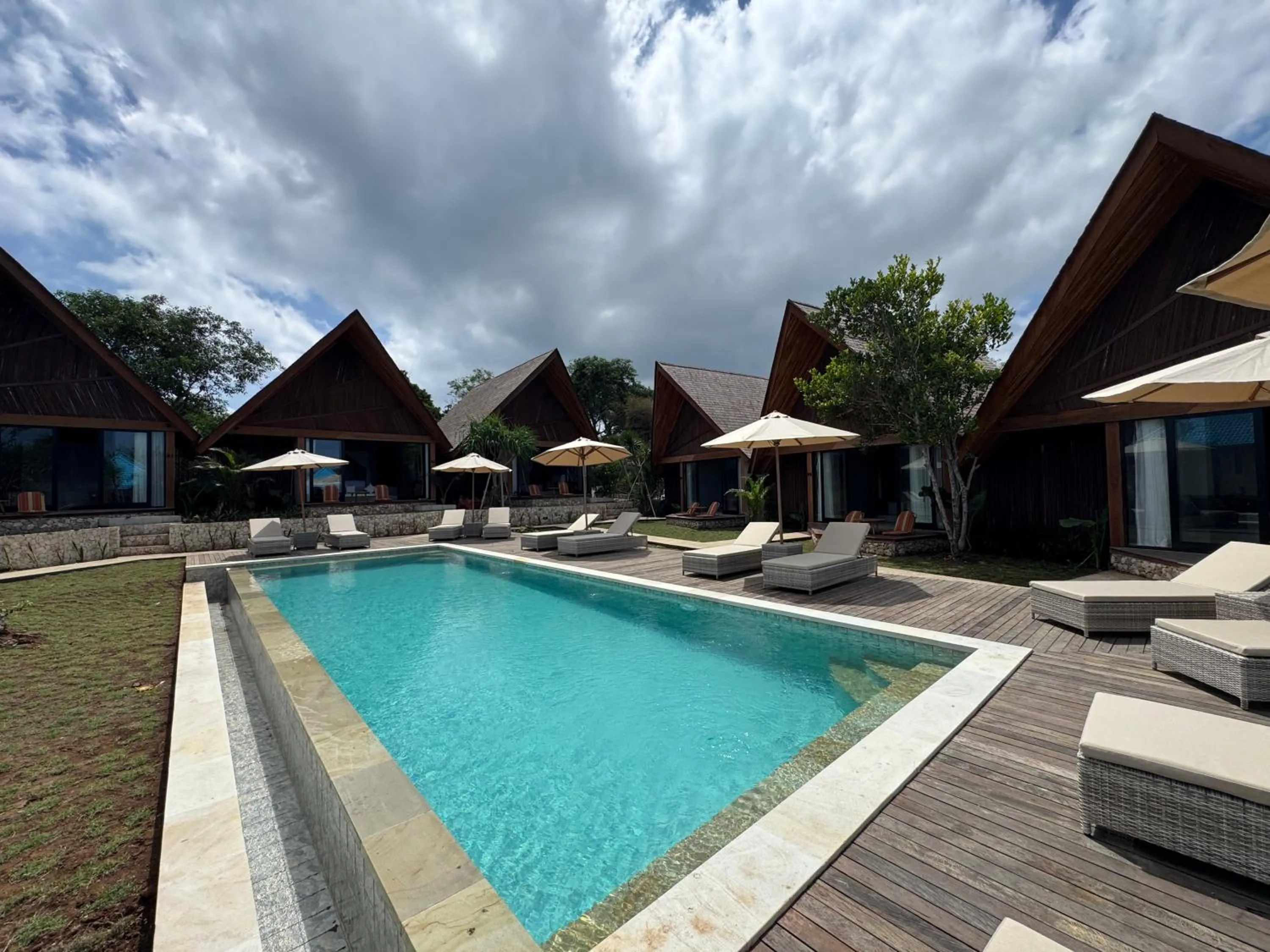 Property building in The Cubang Hut's Lembongan