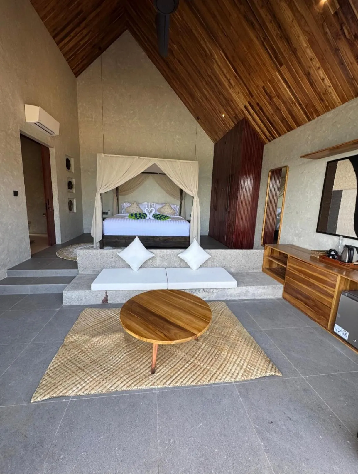 Bed in The Cubang Hut's Lembongan