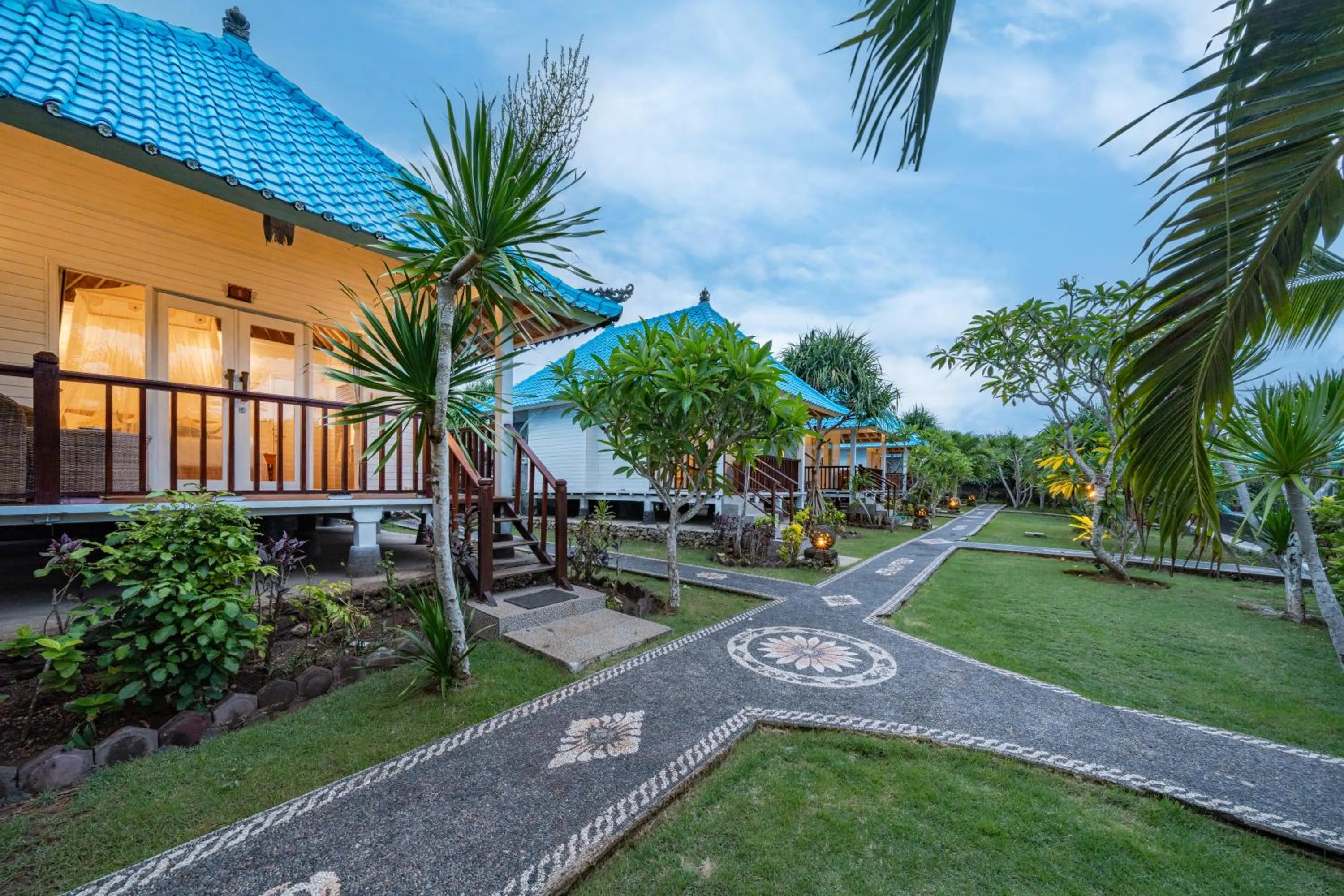 Property building in The Cubang Hut's Lembongan