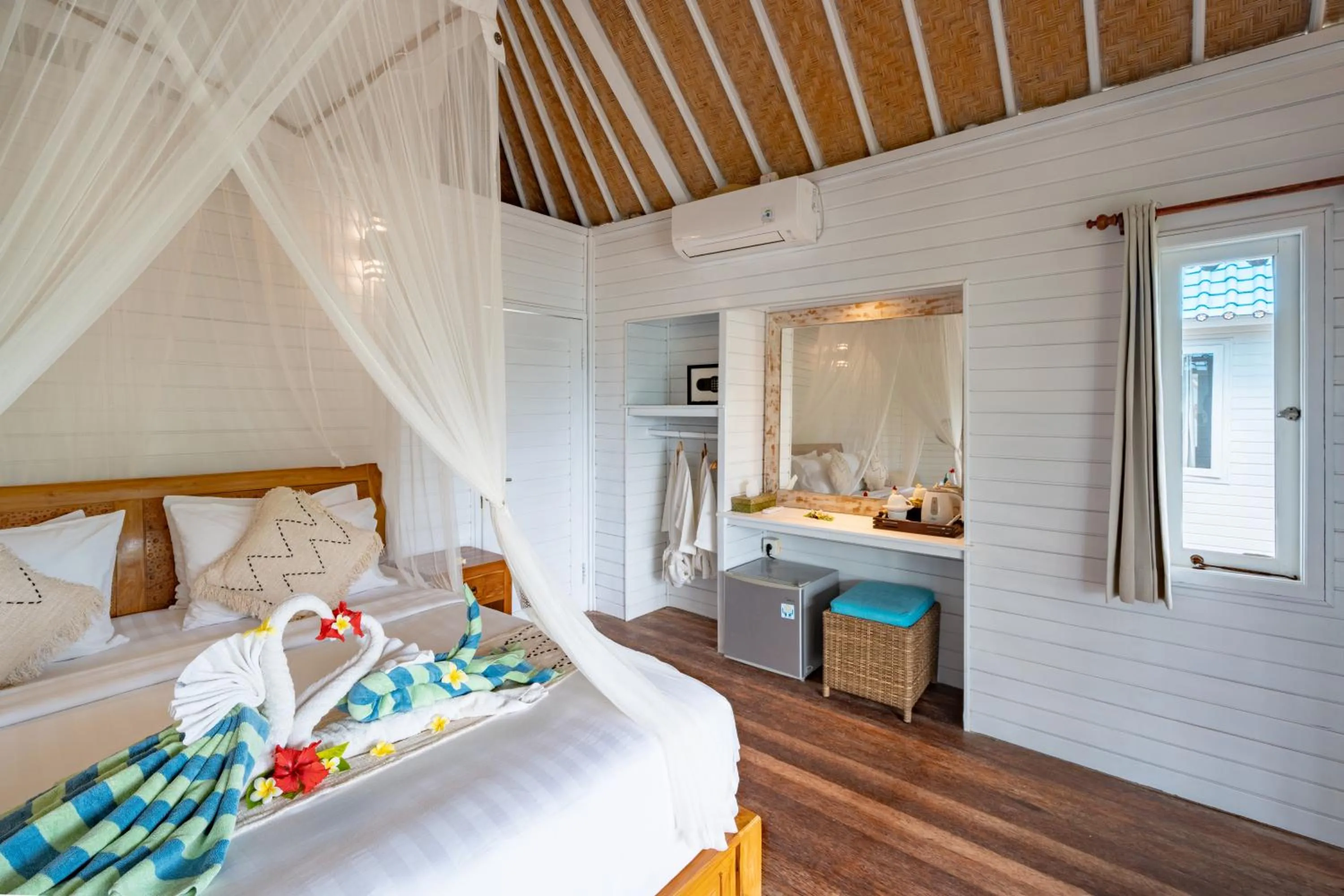 Bedroom, Bed in The Cubang Hut's Lembongan