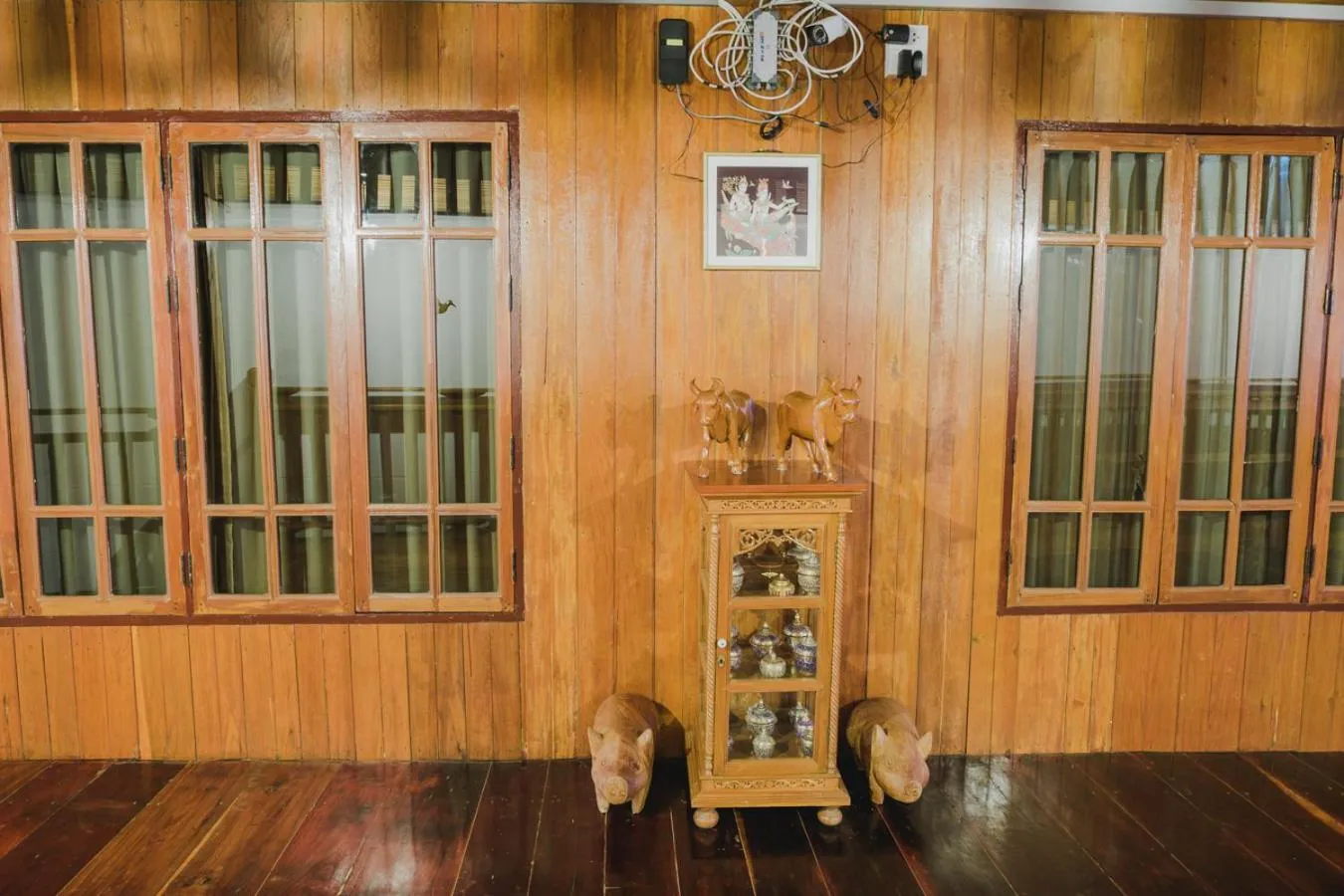 The history cafe' & guesthouse