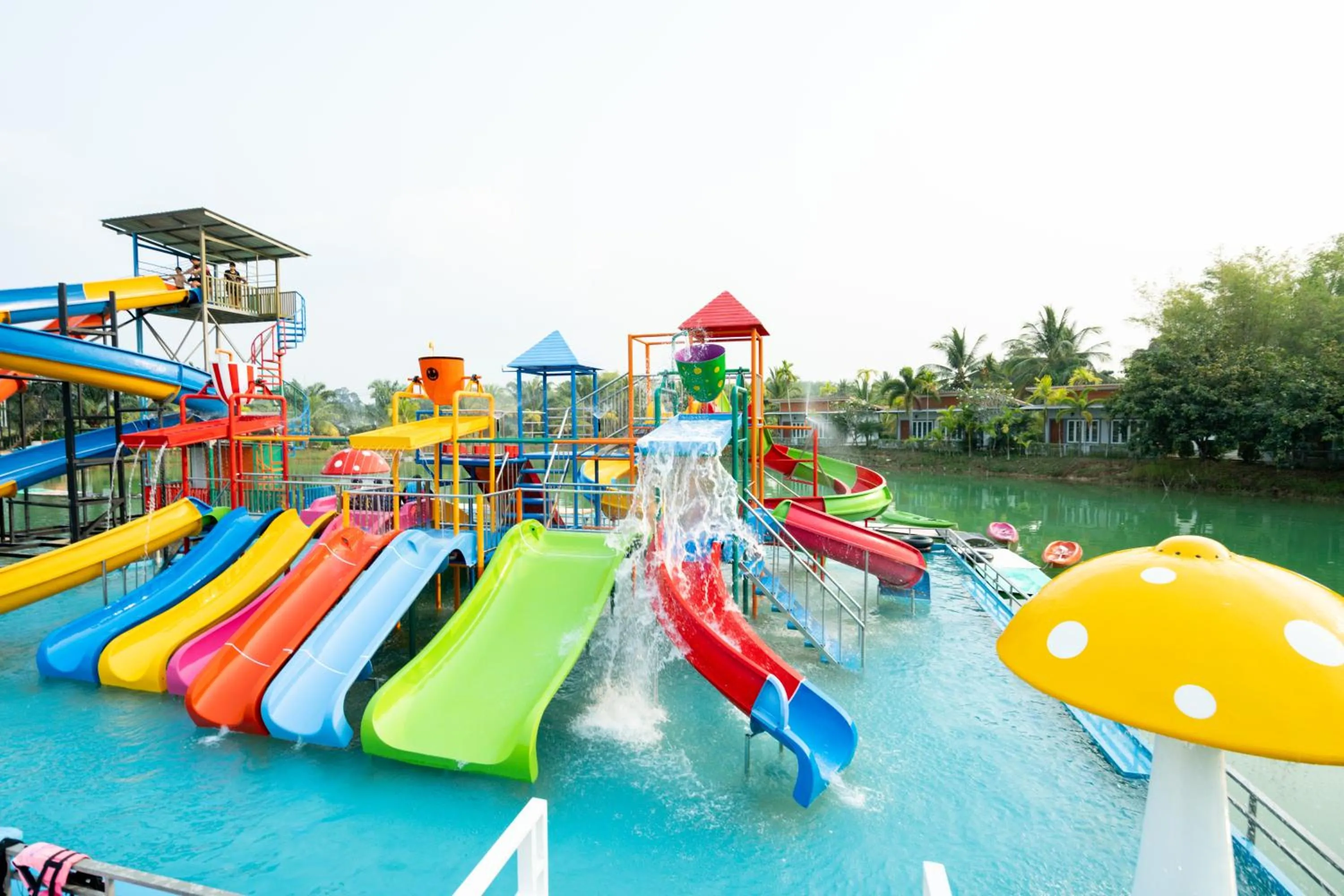 Lamphurai Riverside Resort and Spa