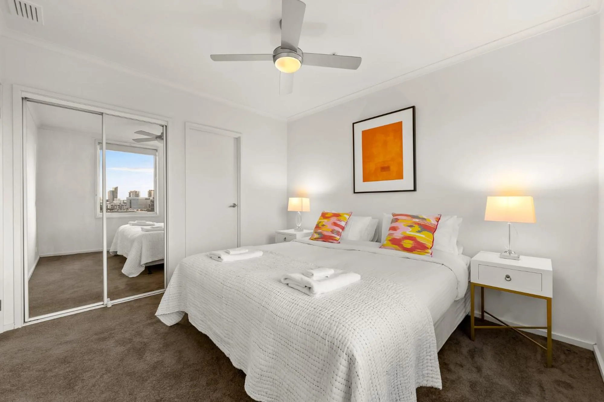Bed in Exclusive Stays - Rivergarden