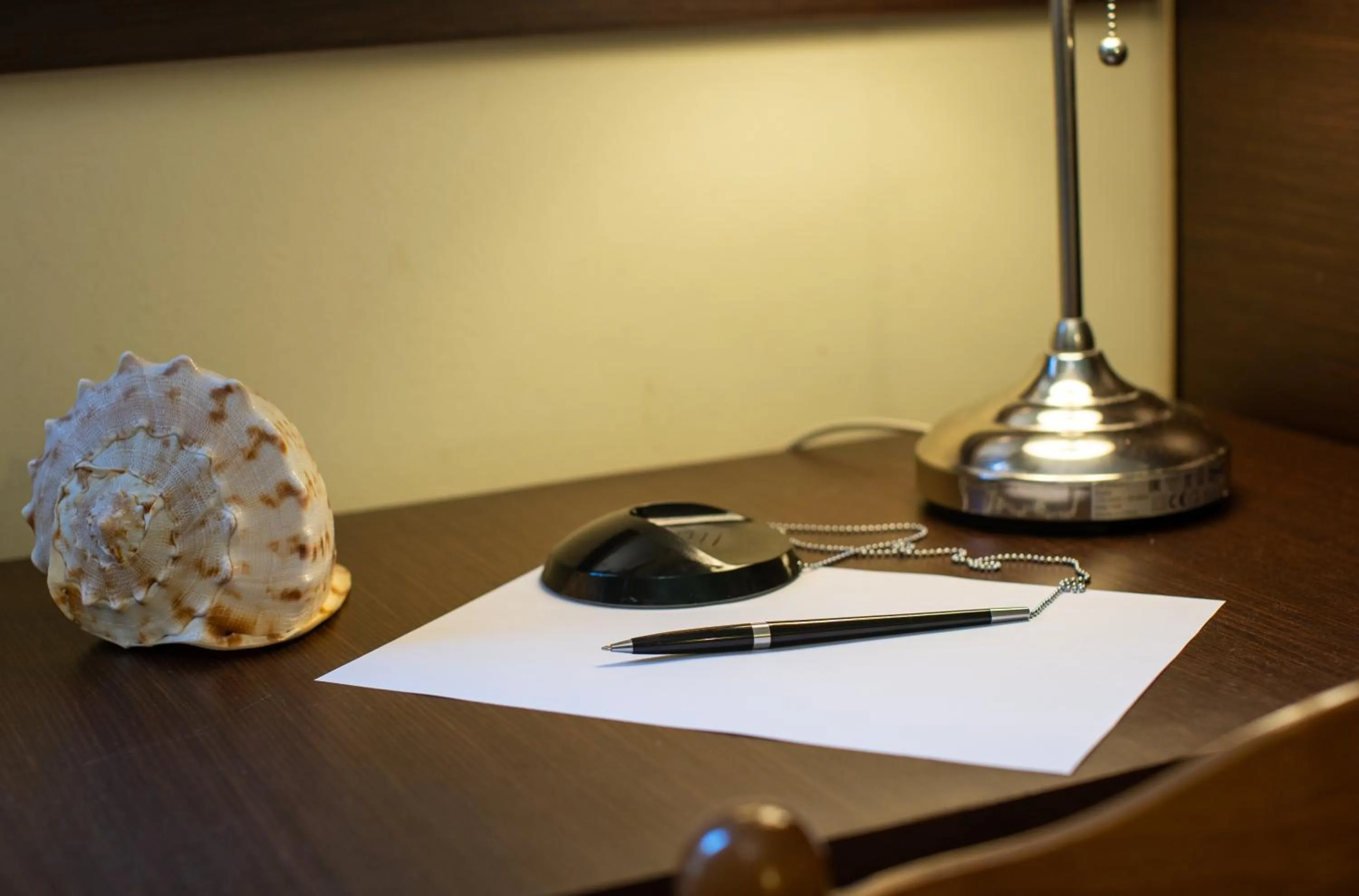 Seating area in Alexandria Hotel