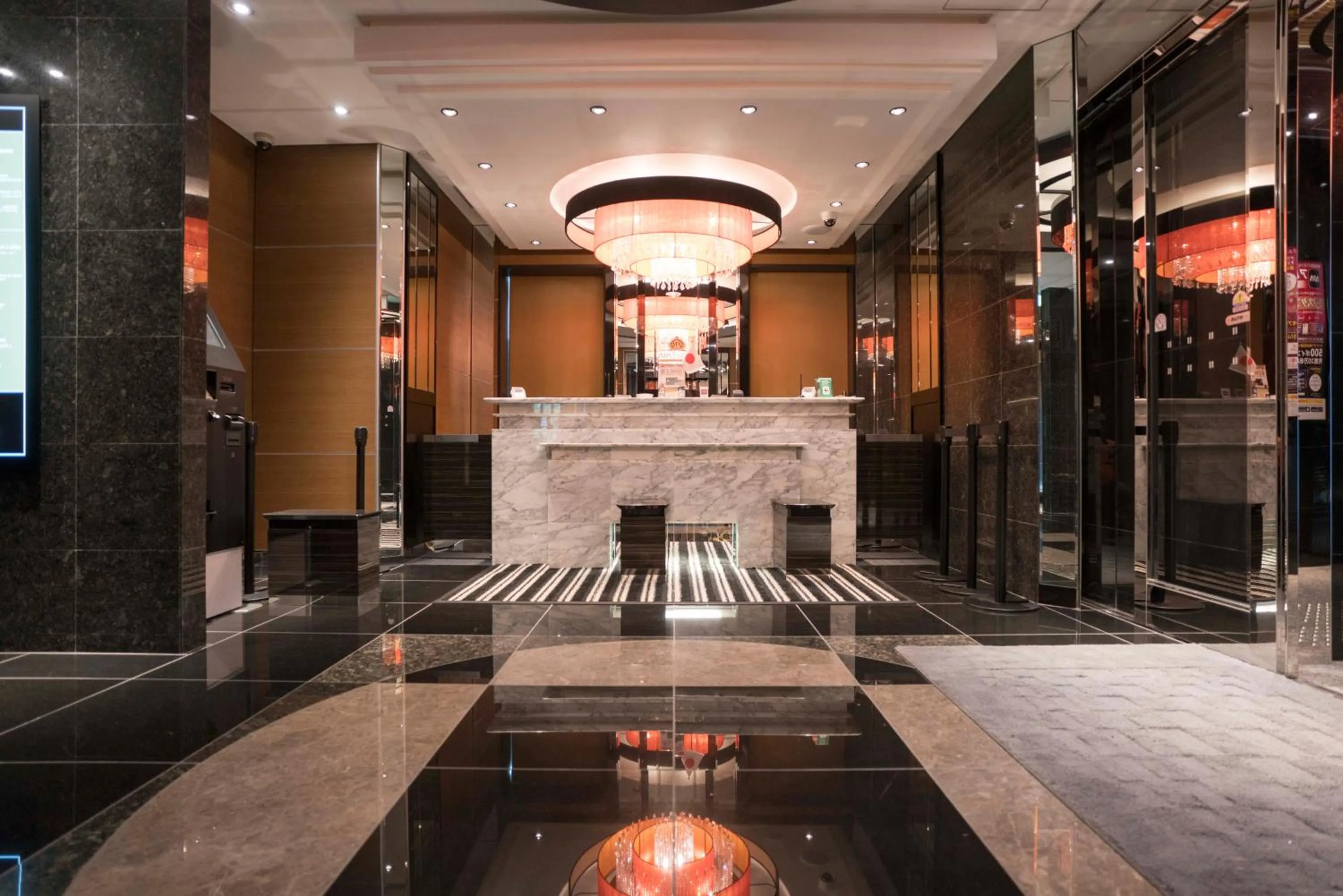 Lobby or reception in APA Hotel Akihabaraeki-Denkigaiguchi