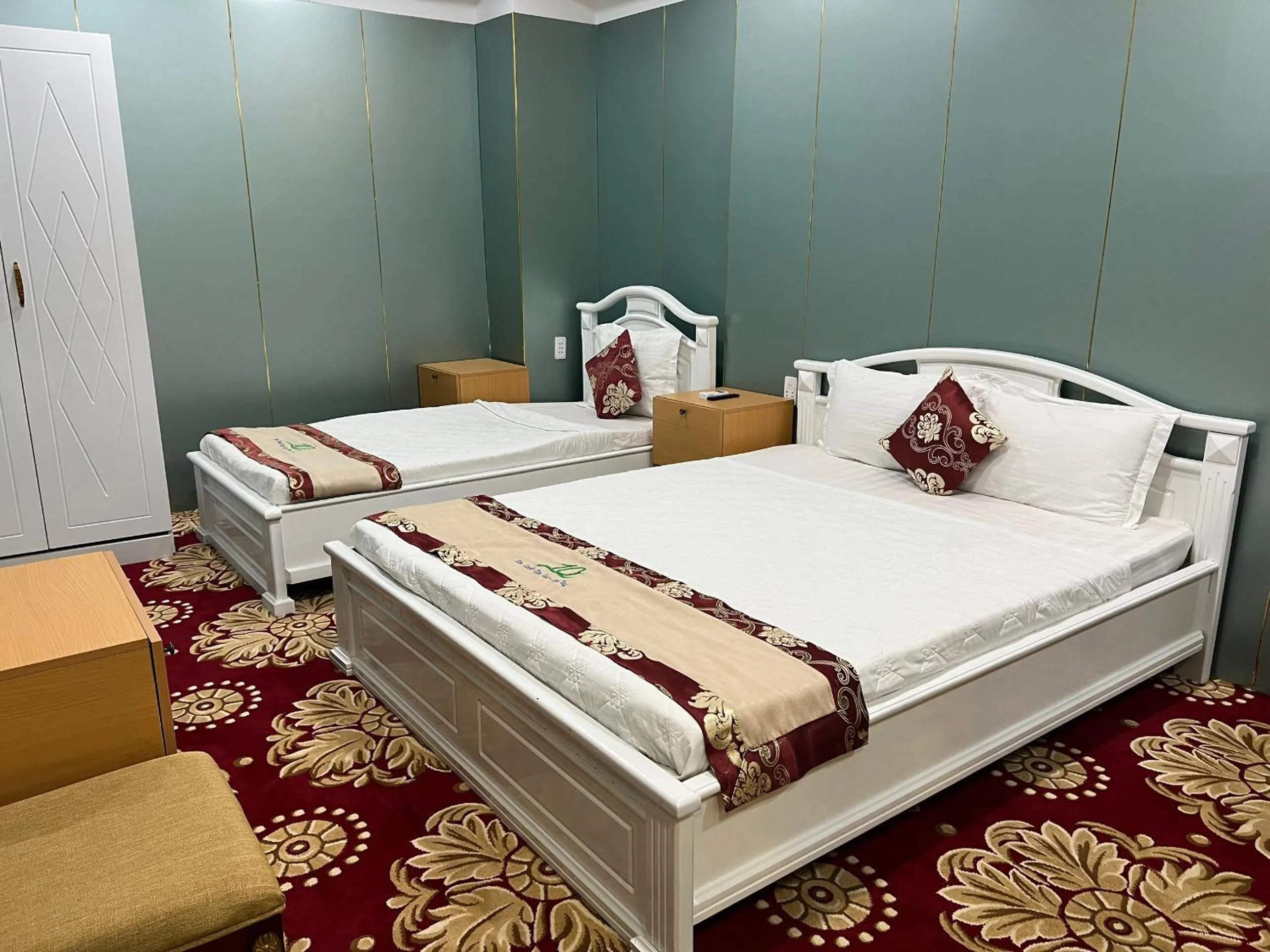 Bed in Nhat Quy Hotel