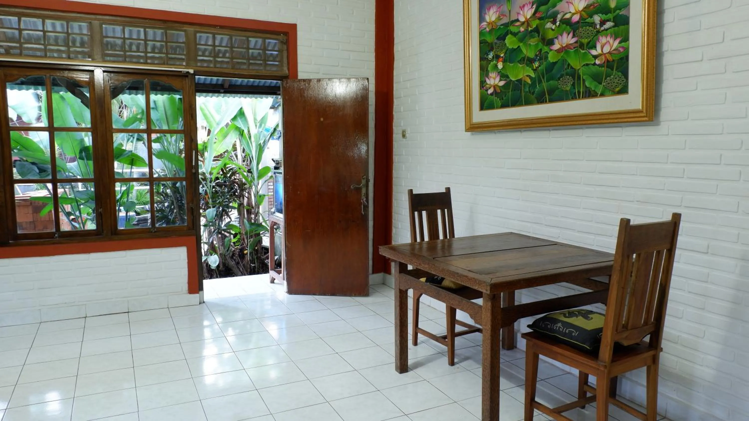 Seating area in Hai Homestay