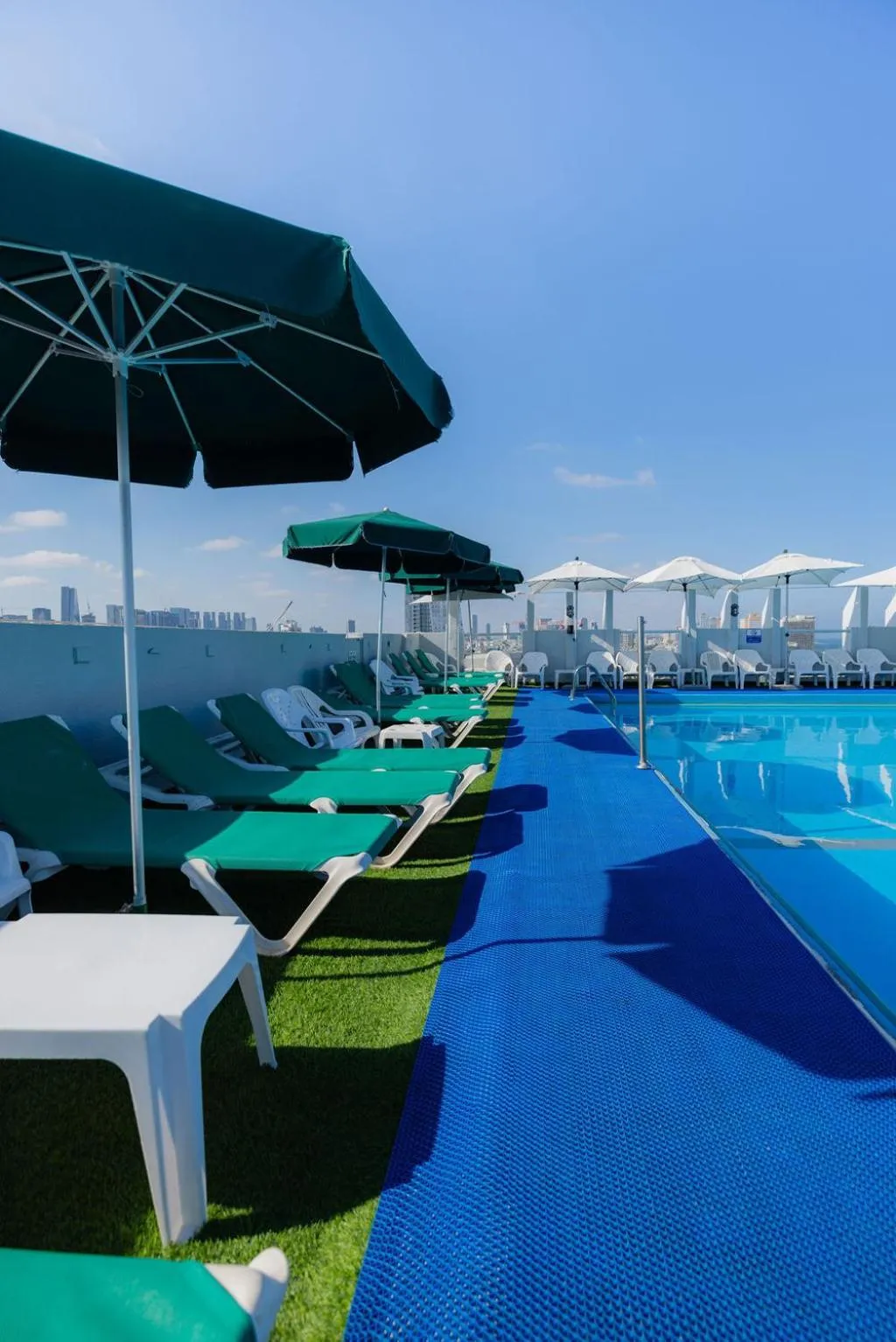 Swimming pool in Grand Beach Hotel