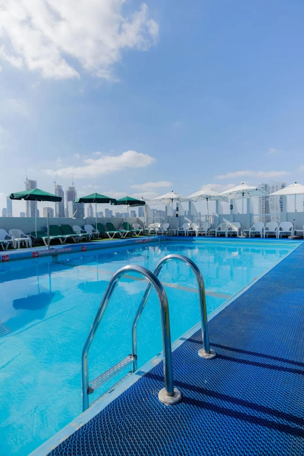 Swimming pool in Grand Beach Hotel