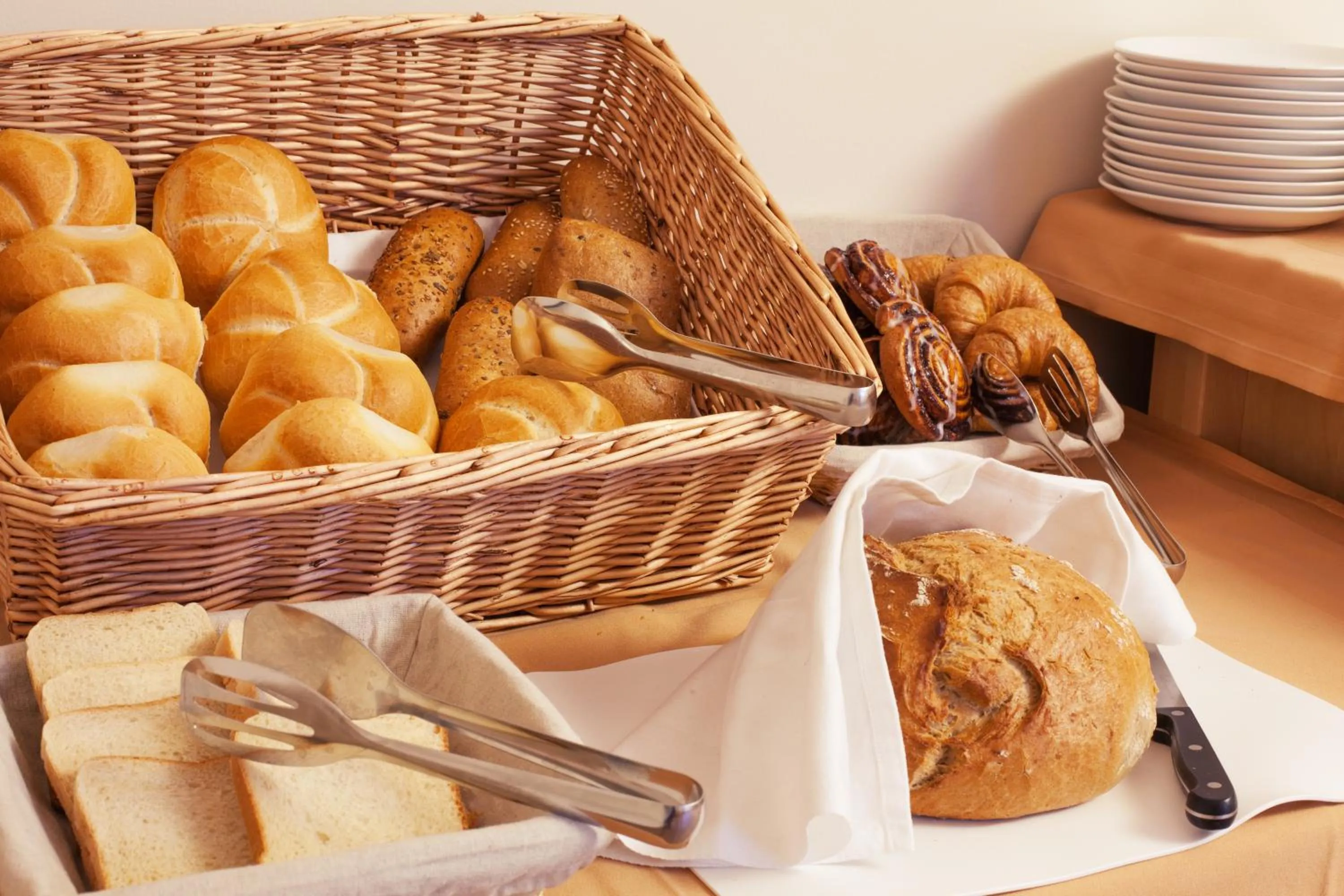 Buffet breakfast in Residence AlpenHeart