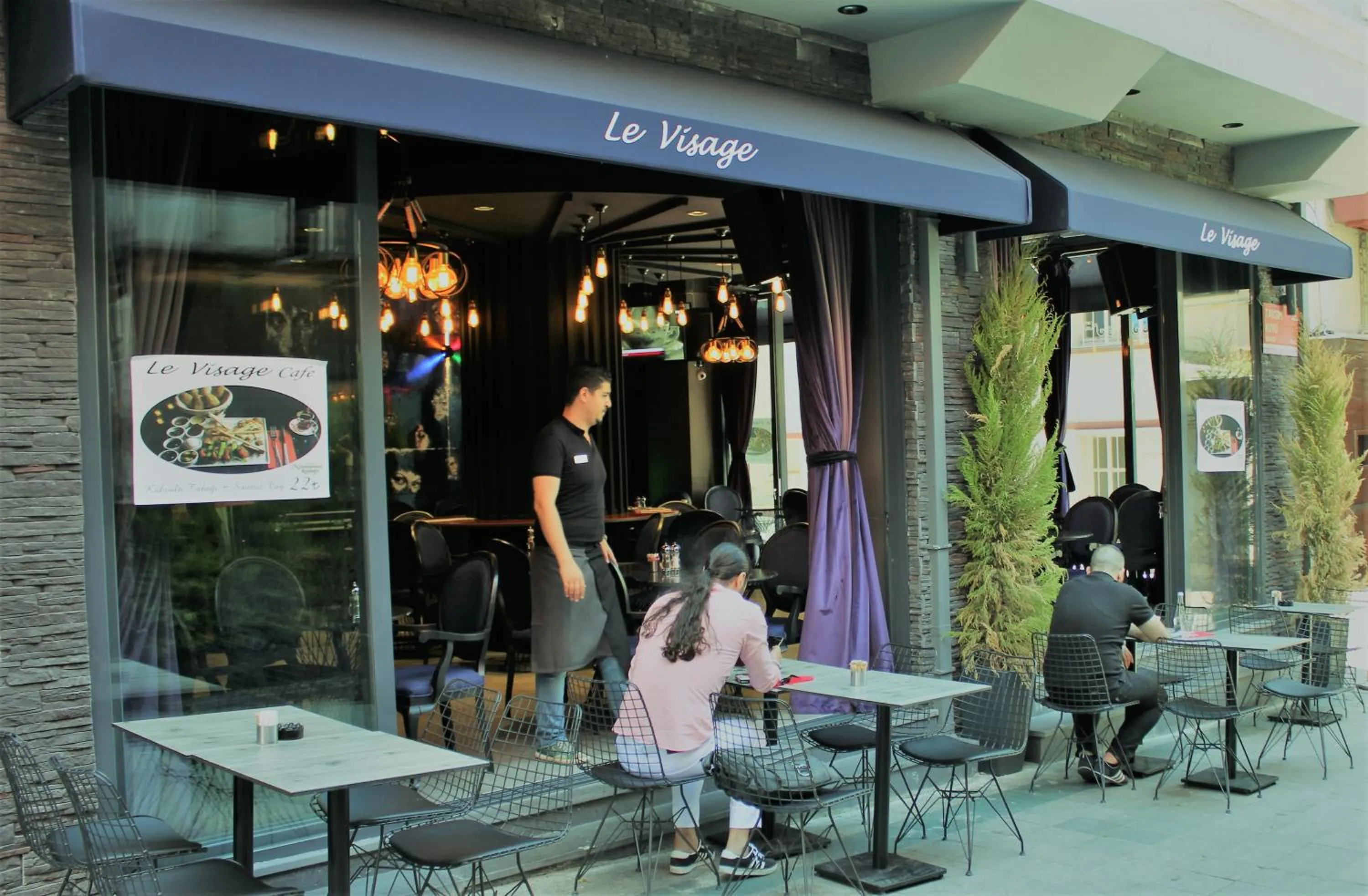 Lounge or bar in Hotel Naumpasa Konagi