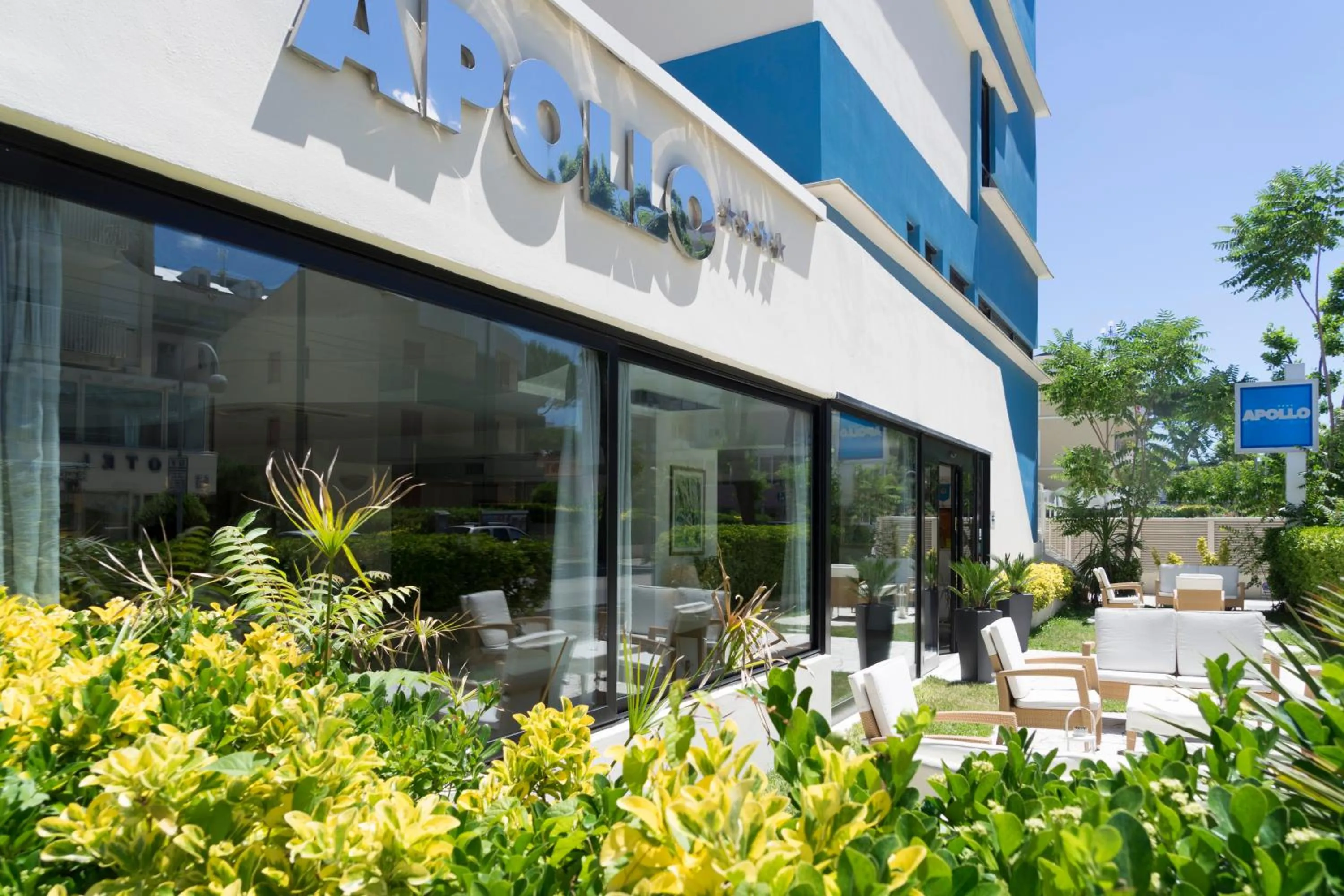 Property building in Hotel Apollo