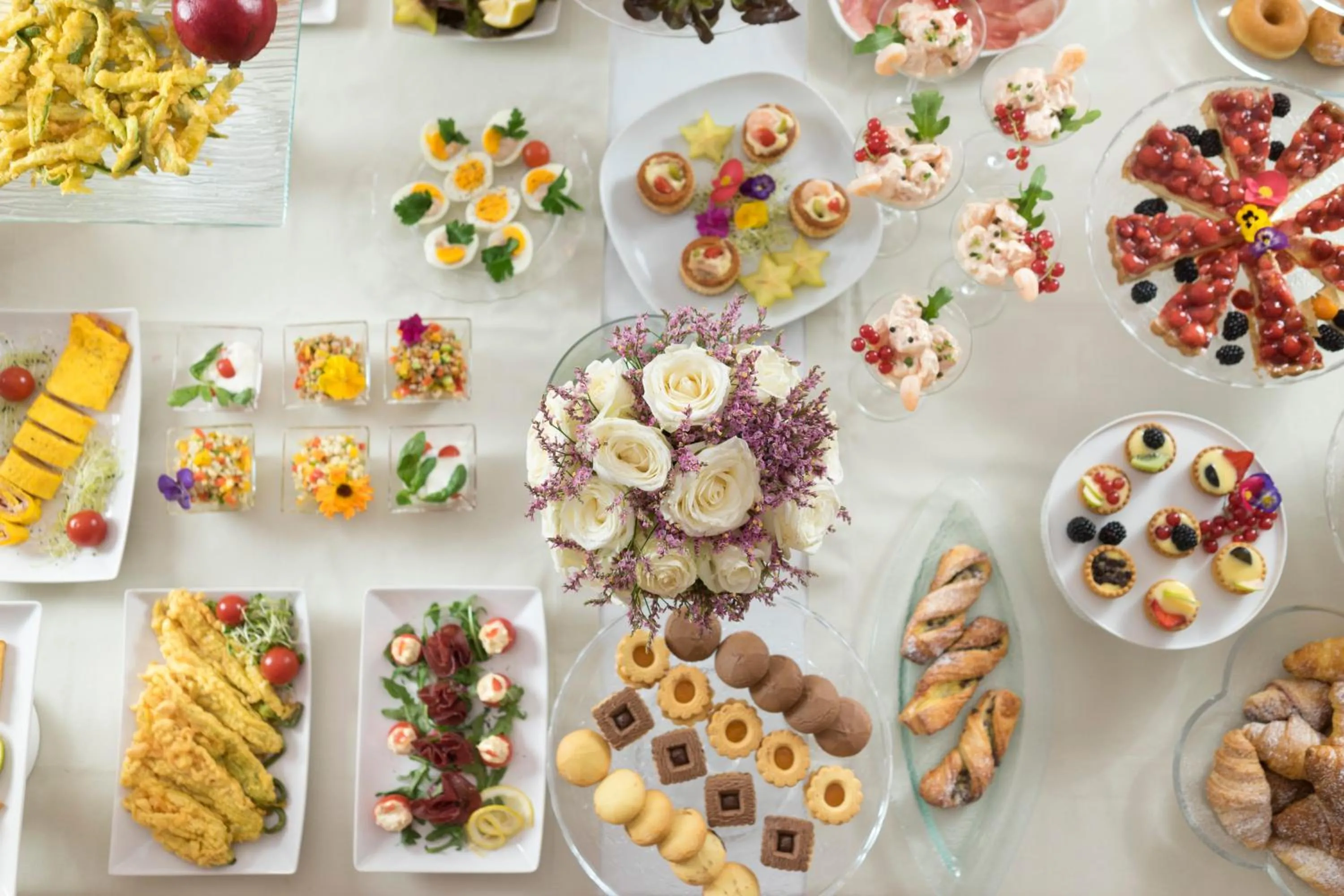 Food in Hotel Apollo