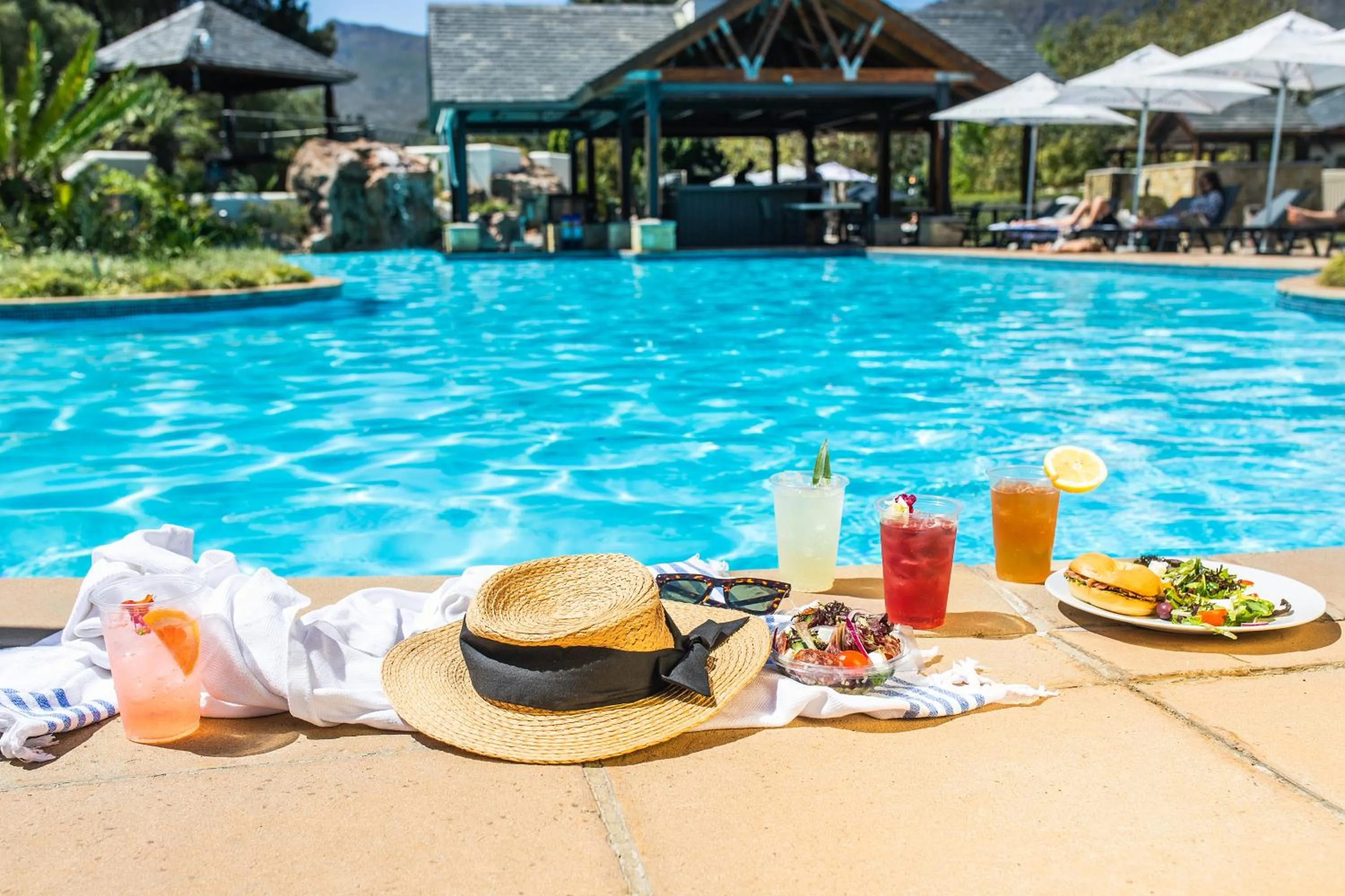 Restaurant/places to eat in Pearl Valley Hotel