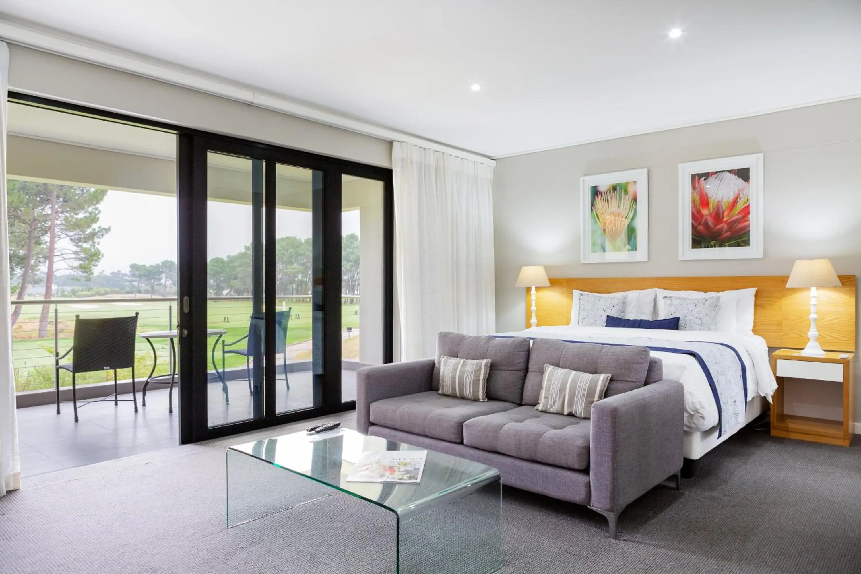 One Bedroom Suite - Golf View in Pearl Valley Hotel One Bedroom Suite - Golf View in Pearl Valley Hotel