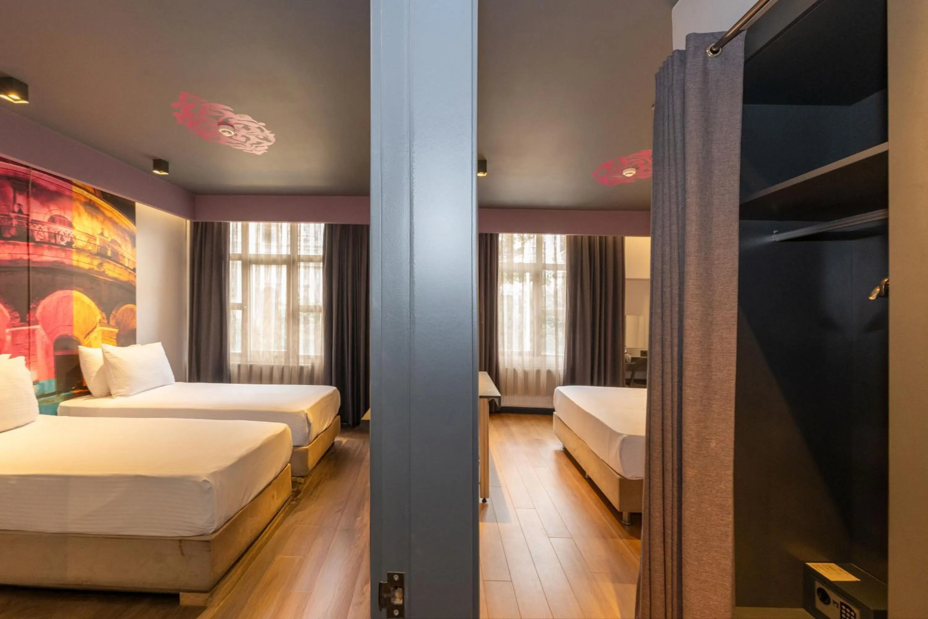 Photo of the whole room, Bed in Tulip City Hotel & Spa