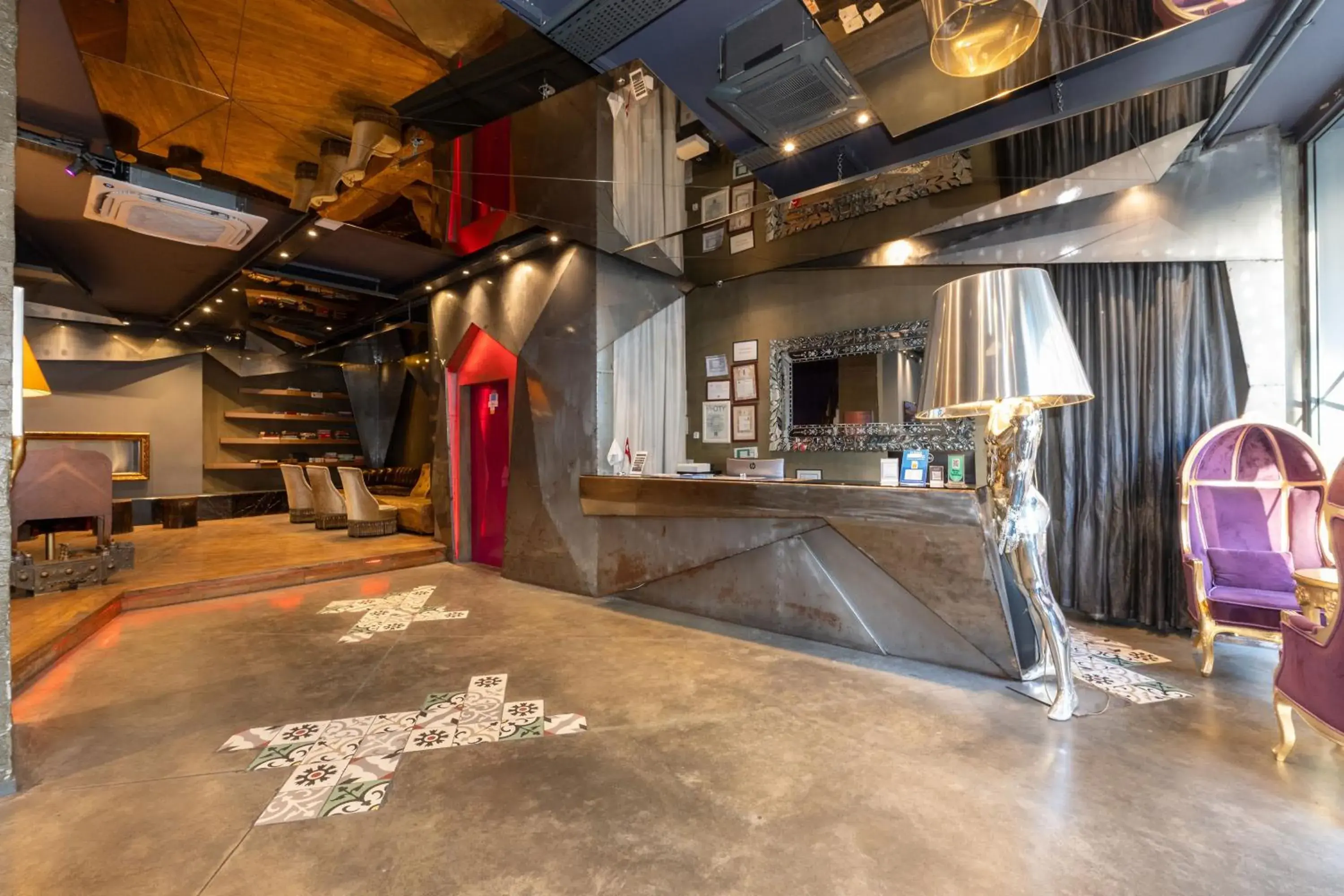 Lobby or reception in Tulip City Hotel & Spa Lobby or reception in Tulip City Hotel & Spa