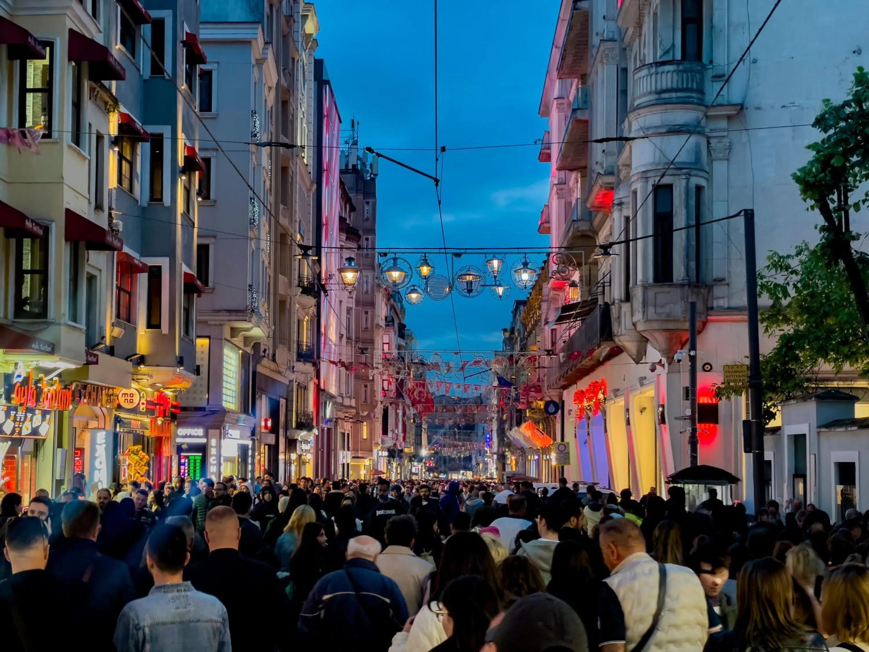 People in Tulip City Hotel & Spa