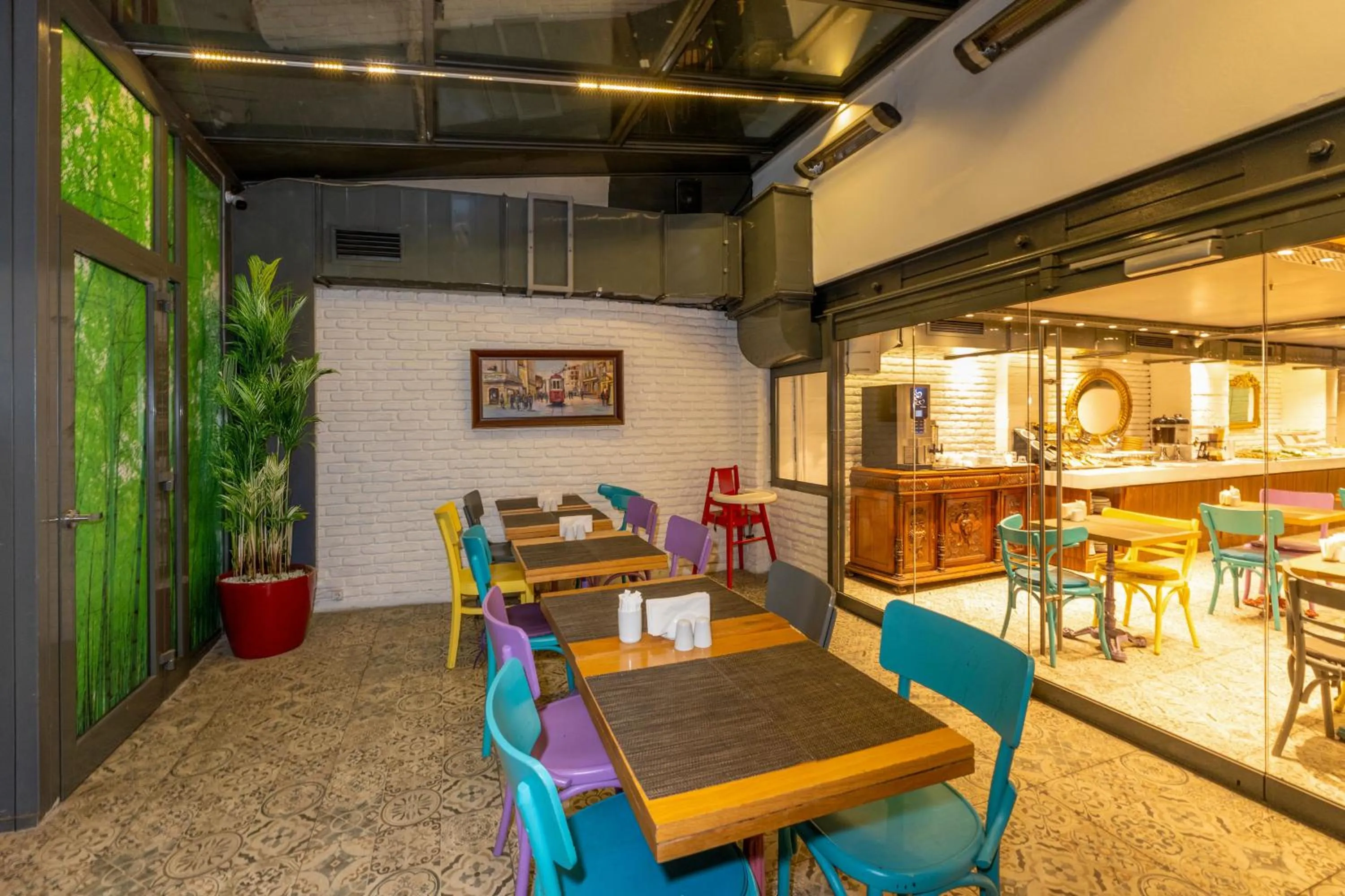 Breakfast in Tulip City Hotel & Spa