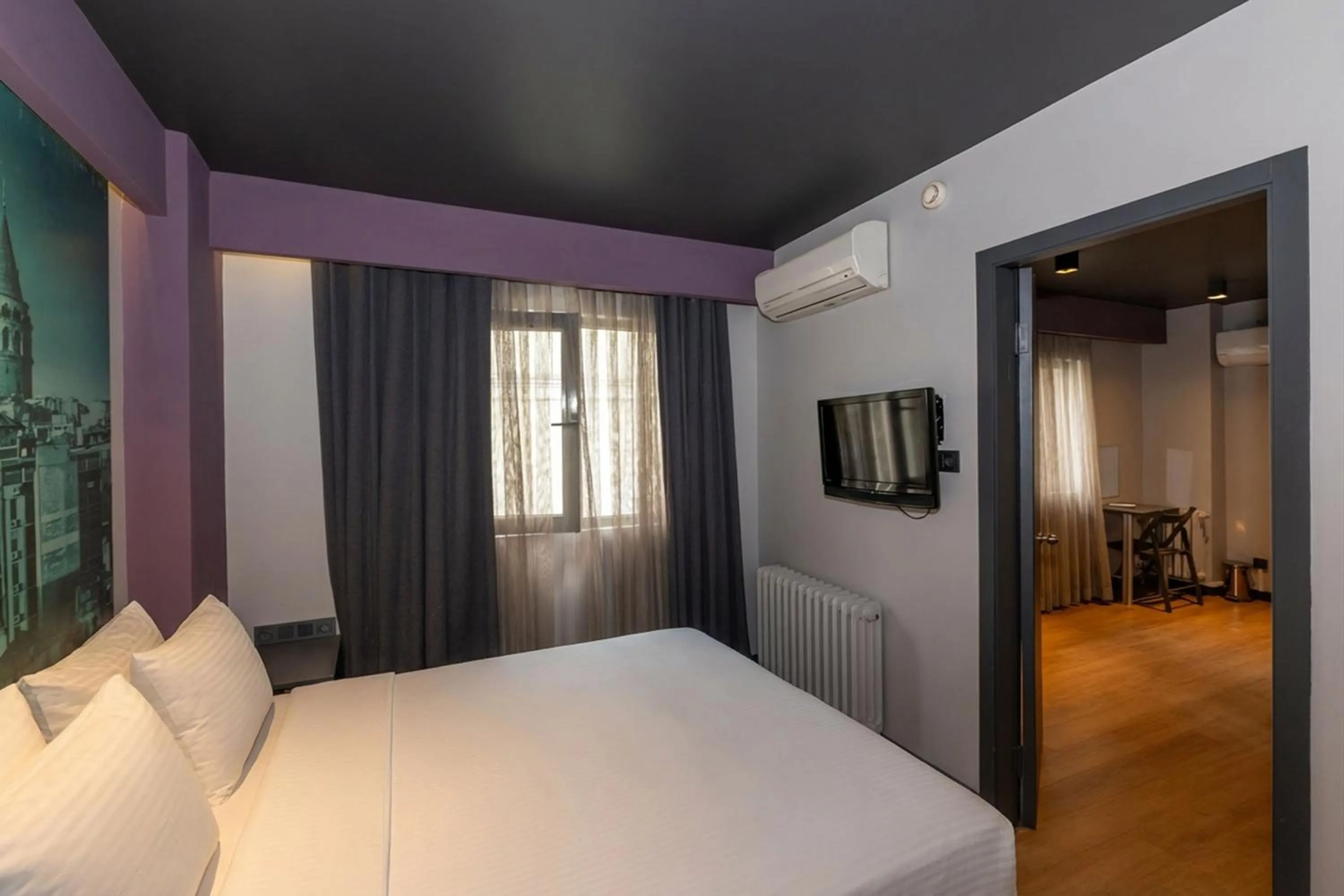 Photo of the whole room, Bed in Tulip City Hotel & Spa